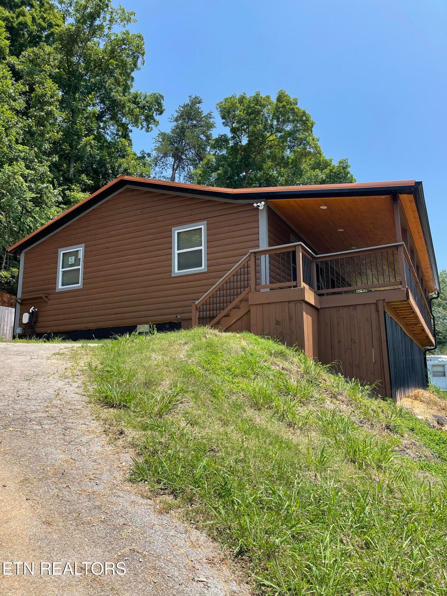 IMG_8966 - 1908 Inskip Lane, Dandridge, TN 37725, Dandridge