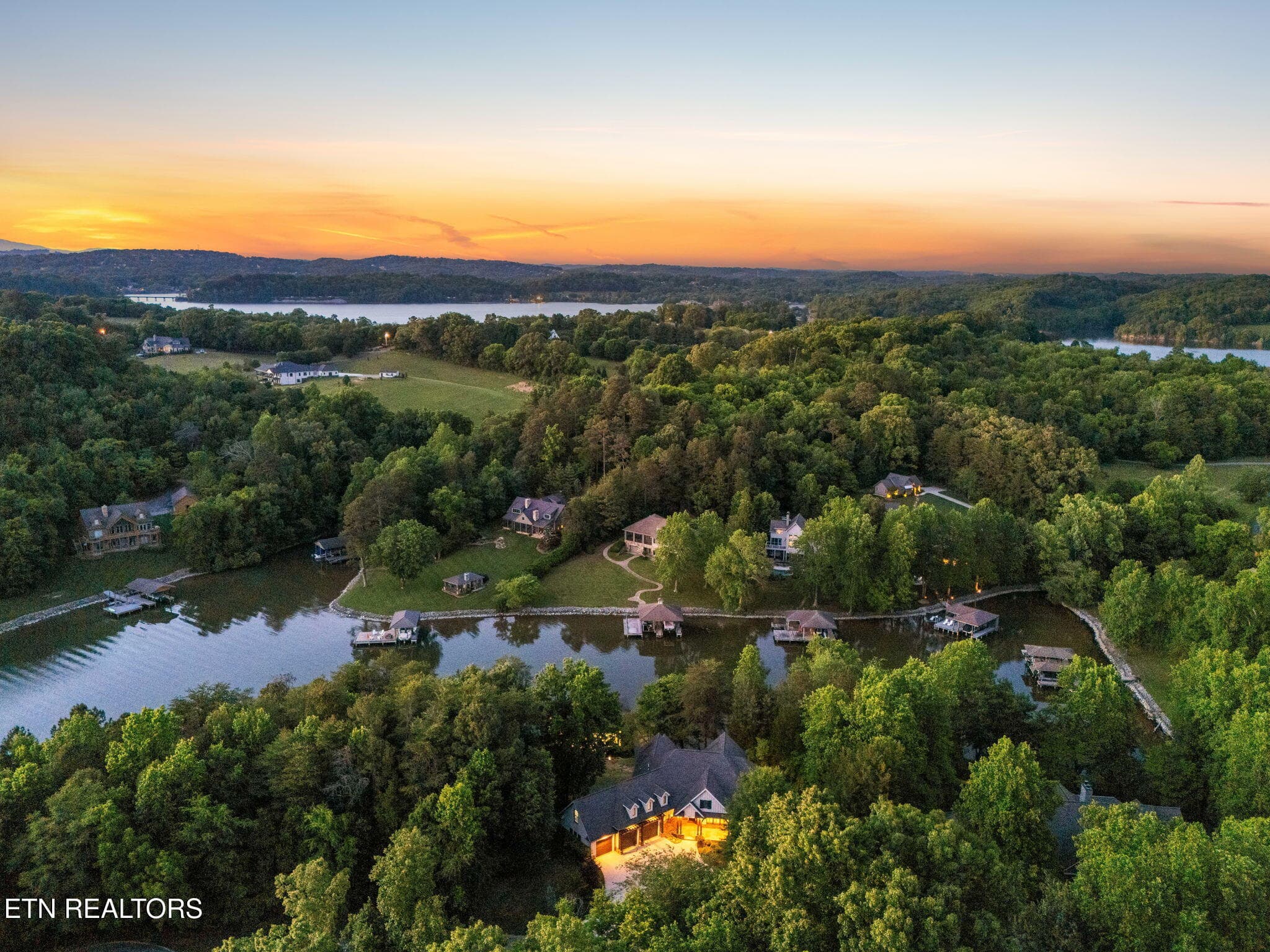 99-4451 Forrest Ridge Dr - 015 (2) - 4451 Forrest Ridge Drive, Louisville, TN 37777, Louisville