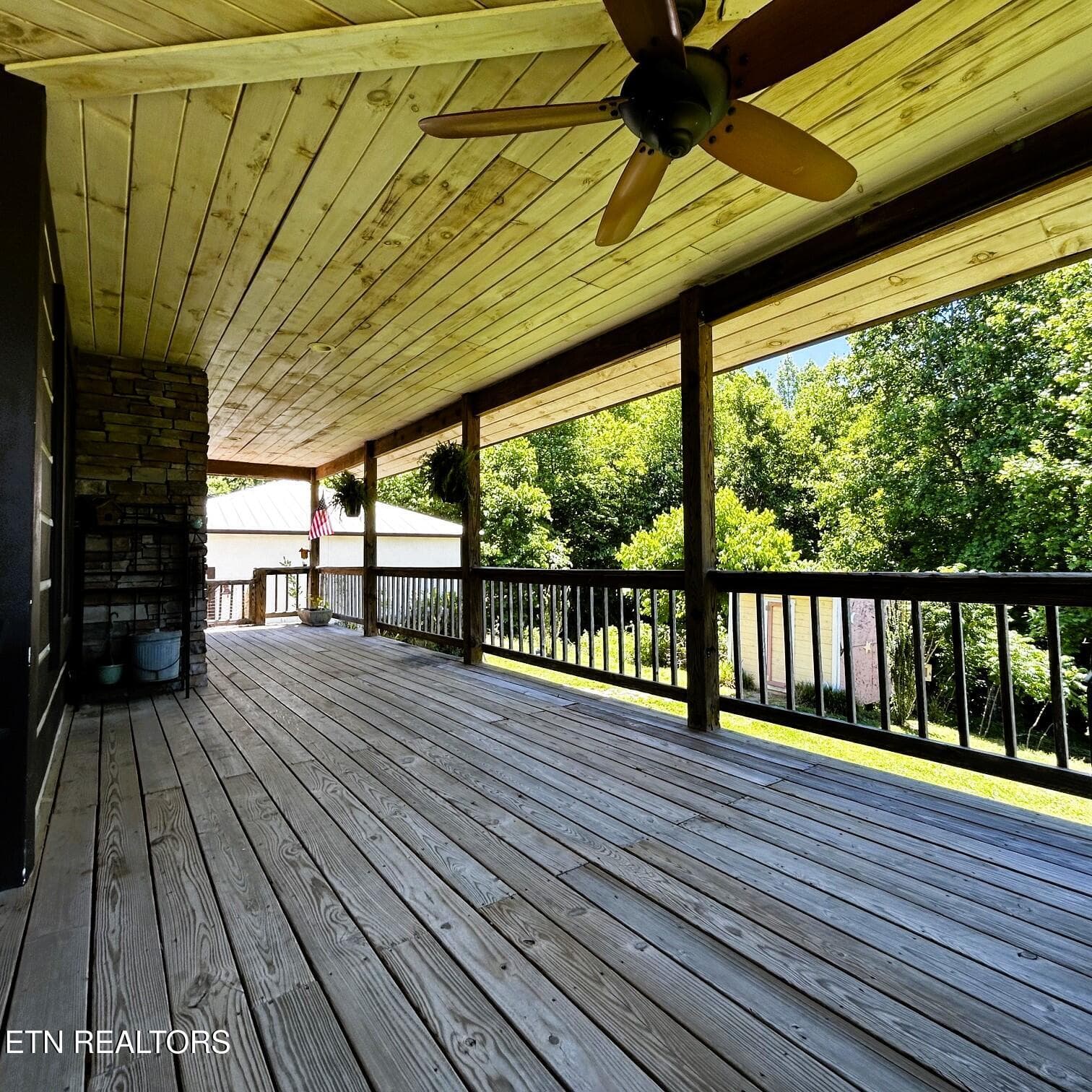 willie shell deck entry - 161 Willie Shell Rd, Reliance, TN 37369