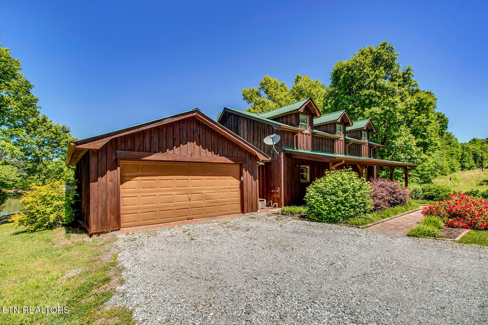 03_RiverRoad_4368_FrontLeft - 4368 River Rd, Ten Mile, TN 37880