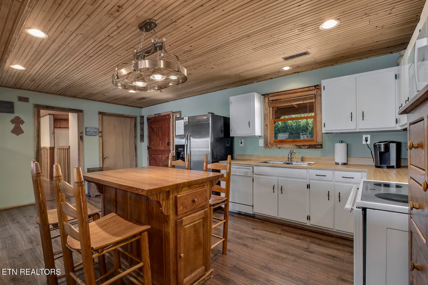 15_RiverRoad_4368_Kitchen04 - 4368 River Rd, Ten Mile, TN 37880