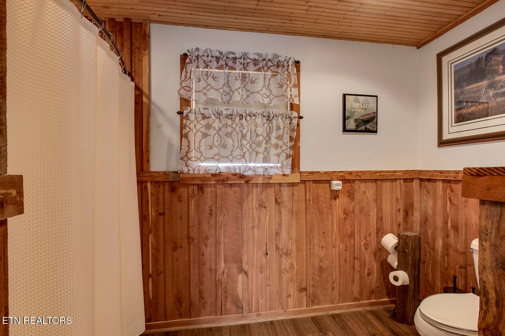 18_RiverRoad_4368_MasterBath02 - 4368 River Rd, Ten Mile, TN 37880