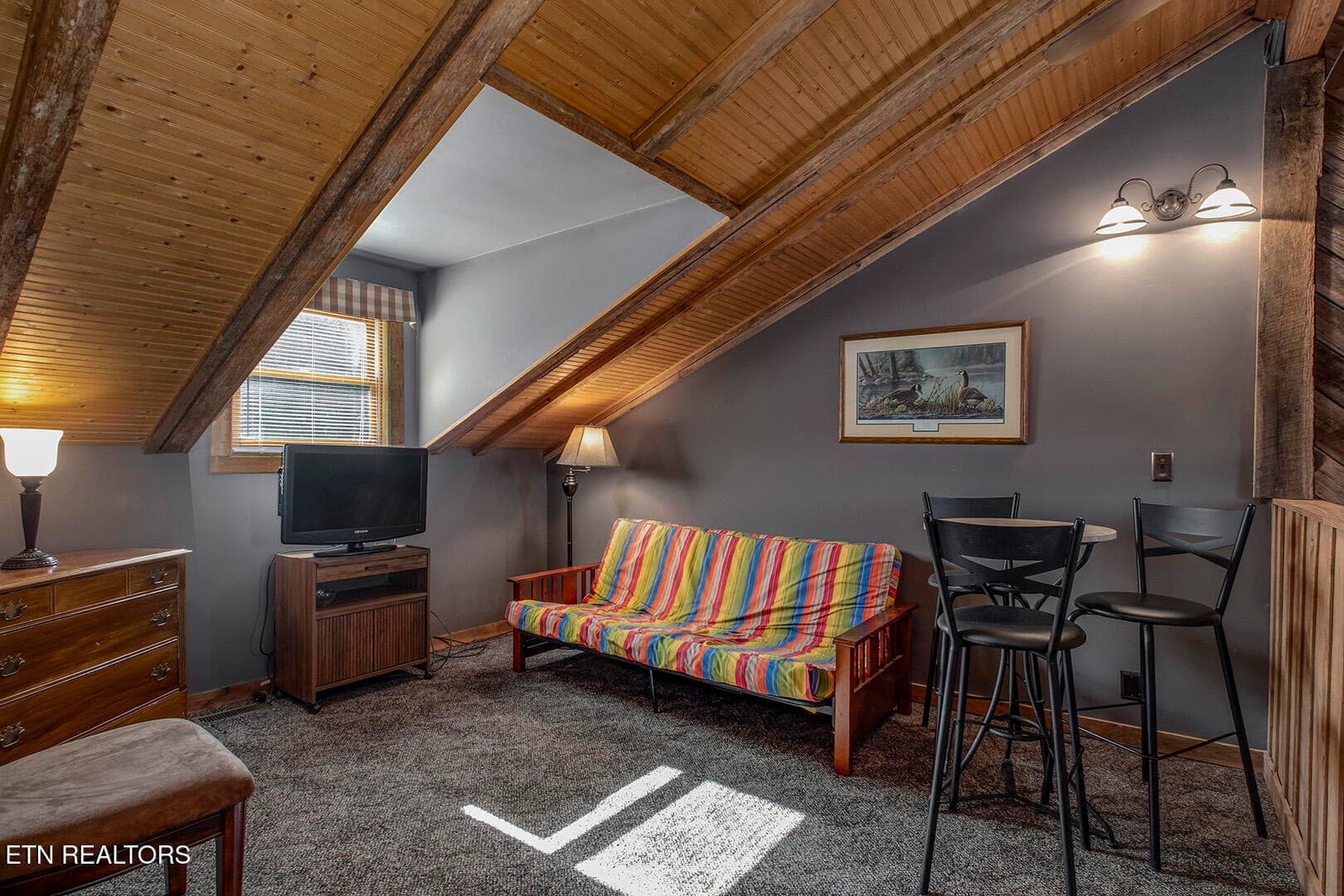 24_RiverRoad_4368_FamilyLoft01 - 4368 River Rd, Ten Mile, TN 37880