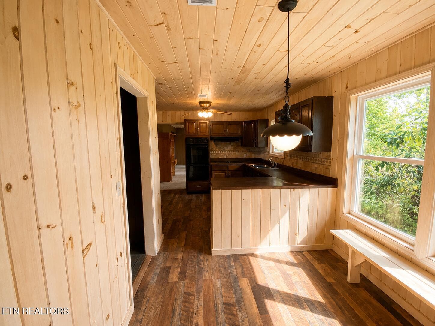F3E6EC91-A4E2-439F-BCE0-58AE80797D80 - 505 Crest Rd, Gatlinburg, TN 37738