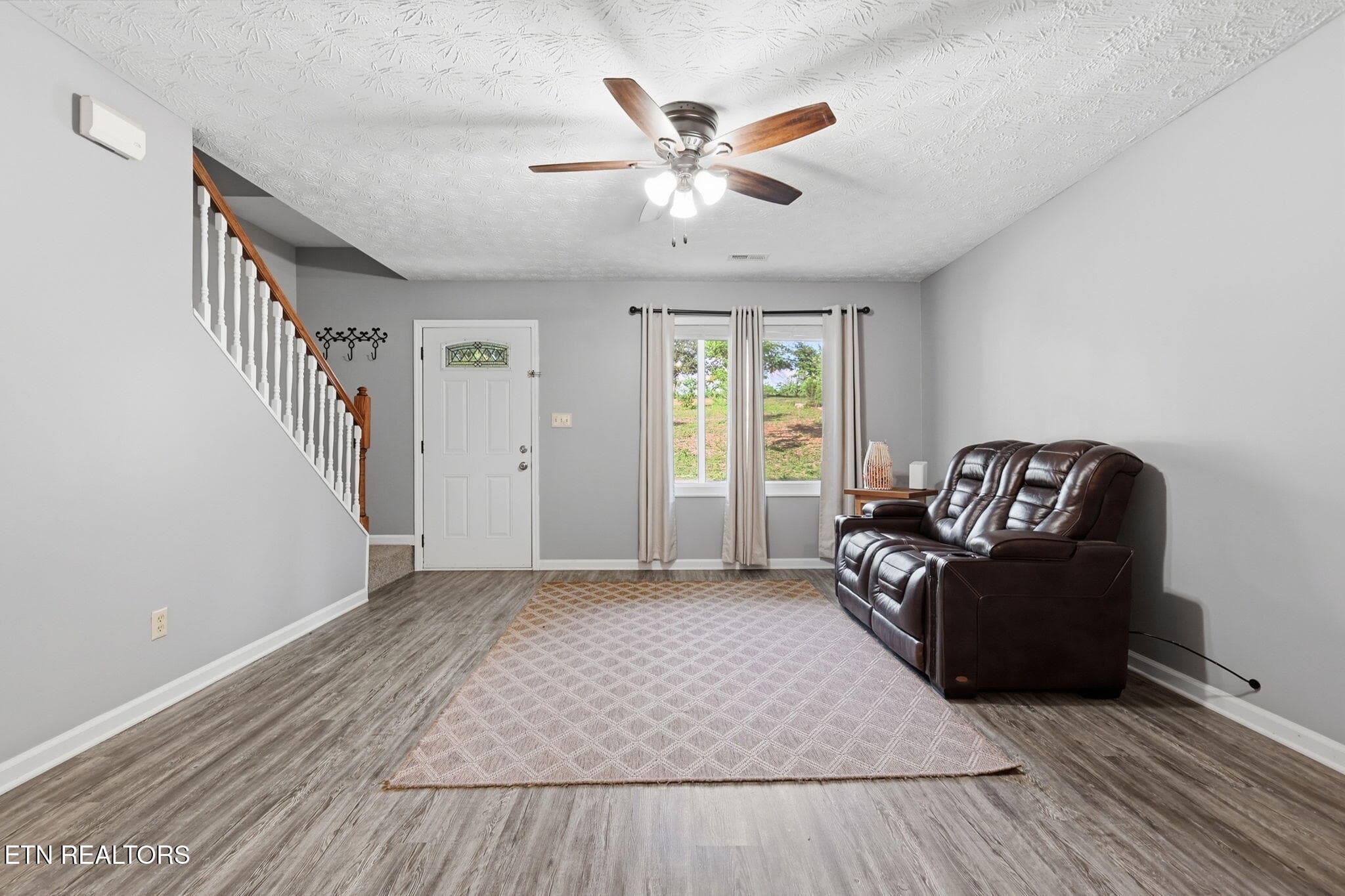 16-web-or-mls-3F1A9764 - 5516 W Emory Rd, Powell, TN 37849