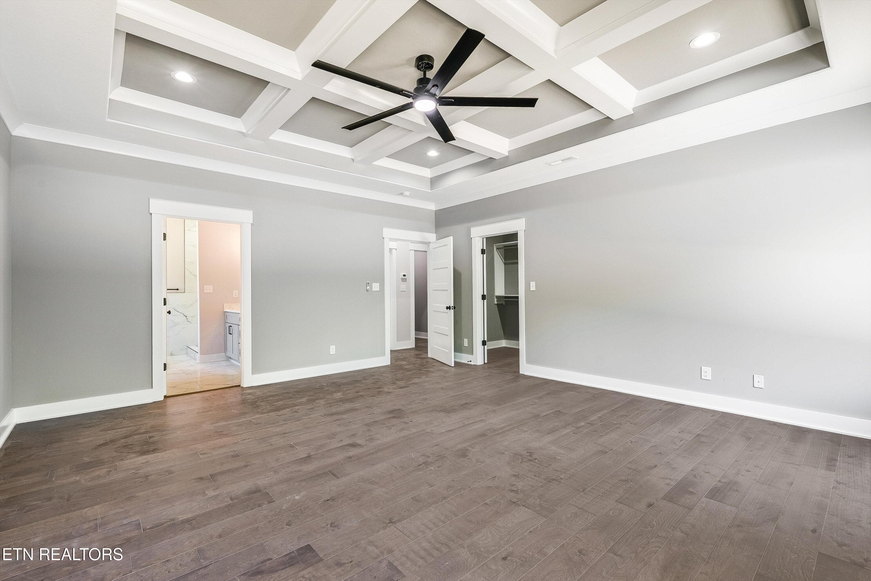 21-1038SLinden-21 - 1038 N Linden Drive, Alcoa, TN 37701, Alcoa