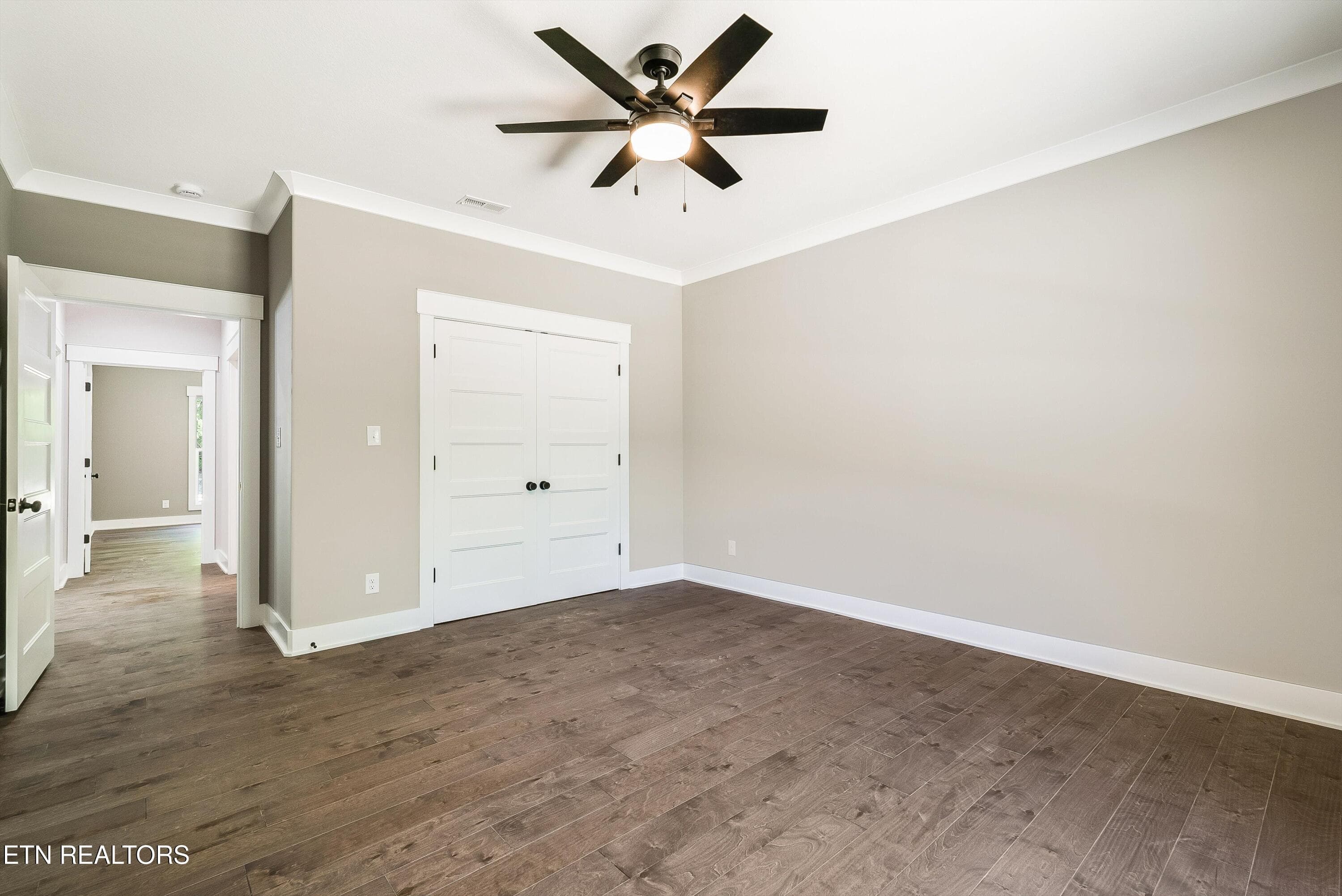 30-1038SLinden-30 - 1038 N Linden Drive, Alcoa, TN 37701, Alcoa