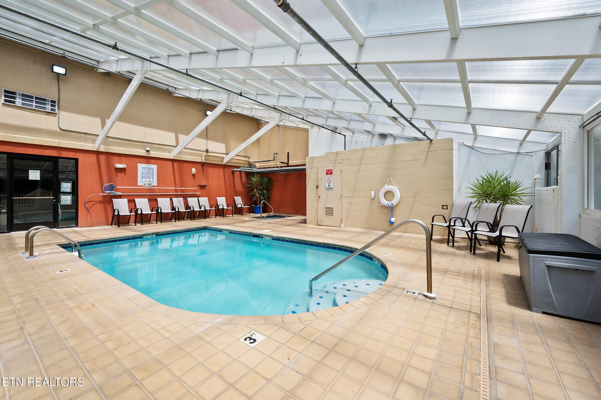 Indoor Pool/Hot Tub - 413 Baskins Creek Rd 501, Gatlinburg, TN 37738
