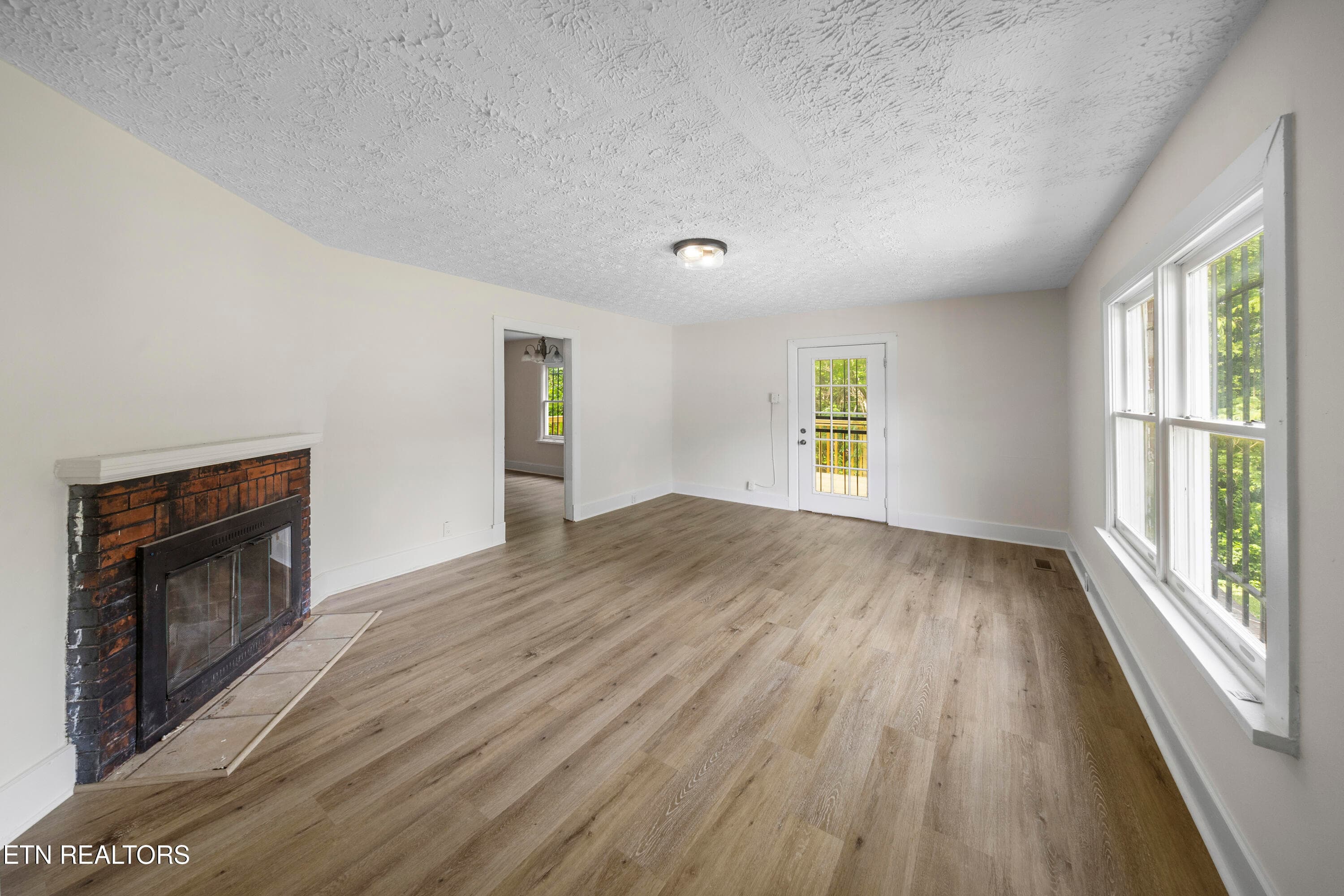 L40A0262 - 359 Nash Rd, Knoxville, TN 37914
