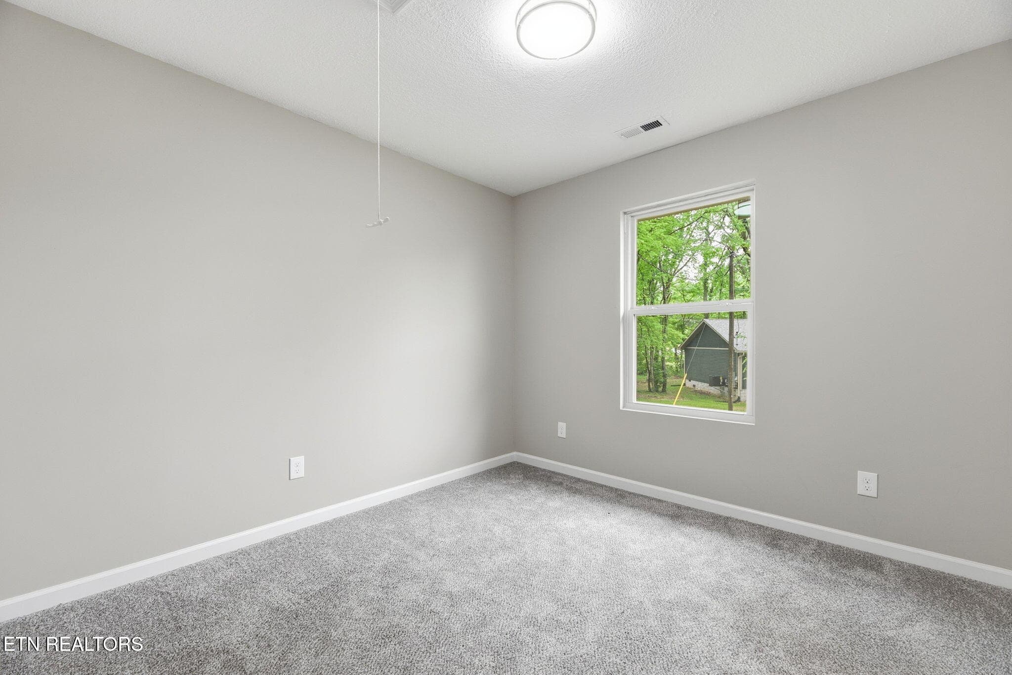 513 bed 2 - 513 Hillcrest St, Clinton, TN 37716