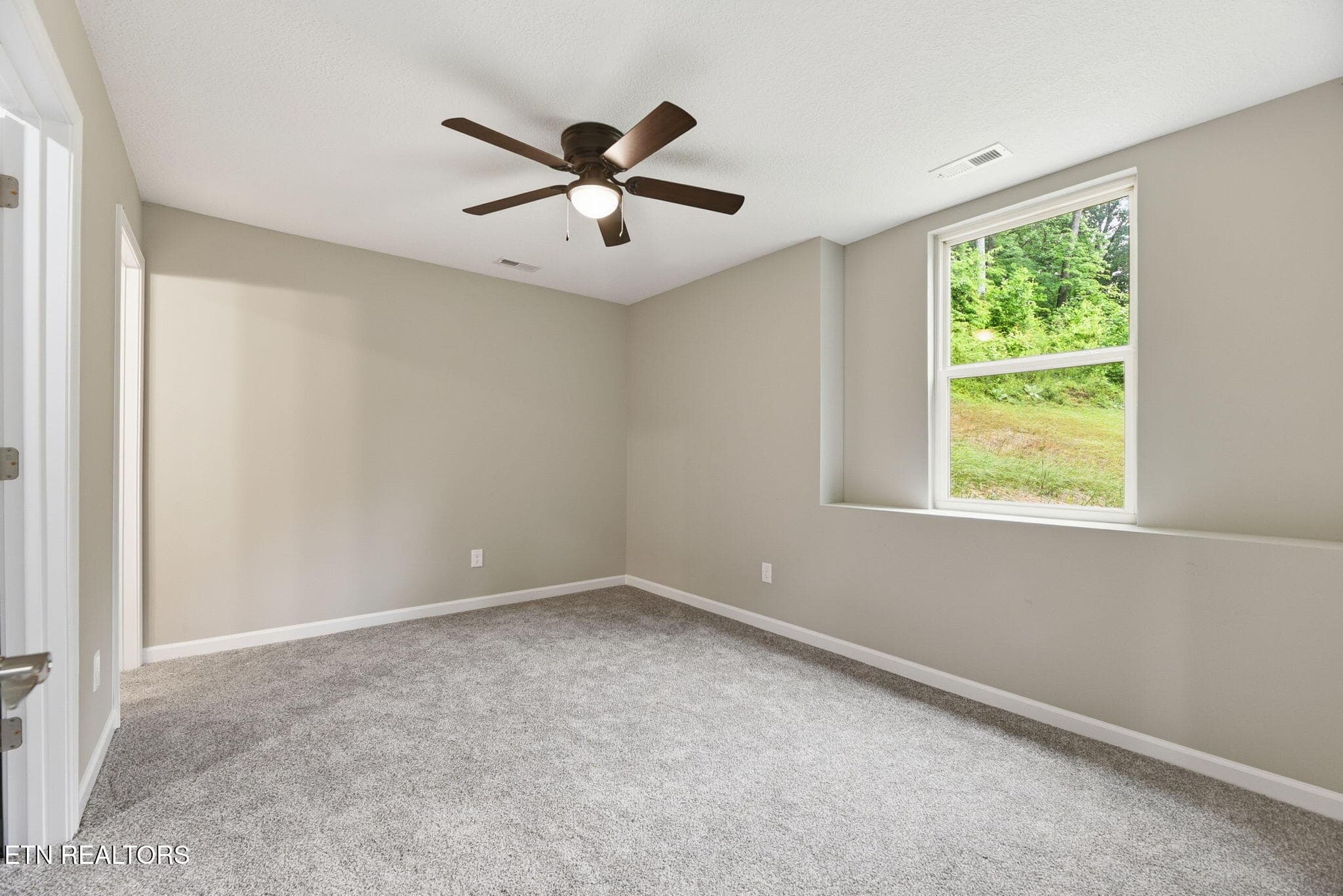 513 primary - 513 Hillcrest St, Clinton, TN 37716