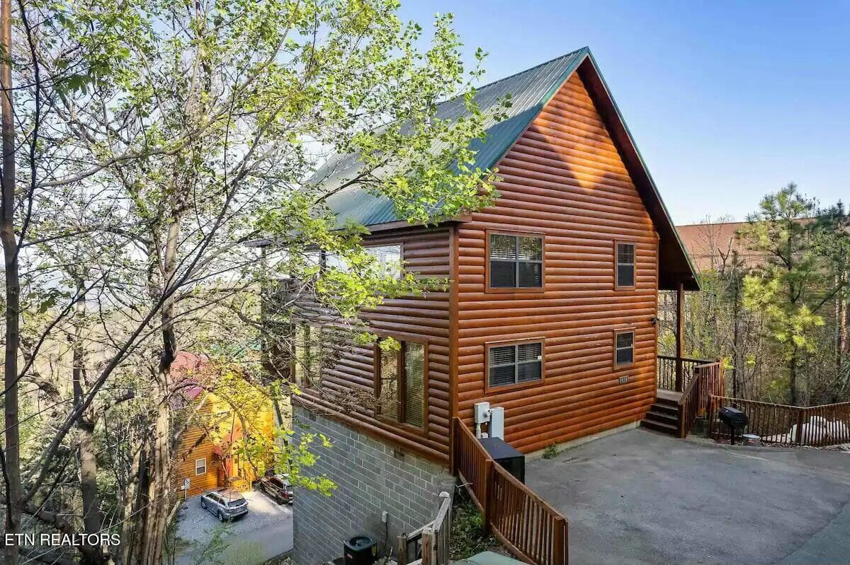 tempImageW0q89T - 2313 Fox Berry Way, Sevierville, TN 37876, Sevierville