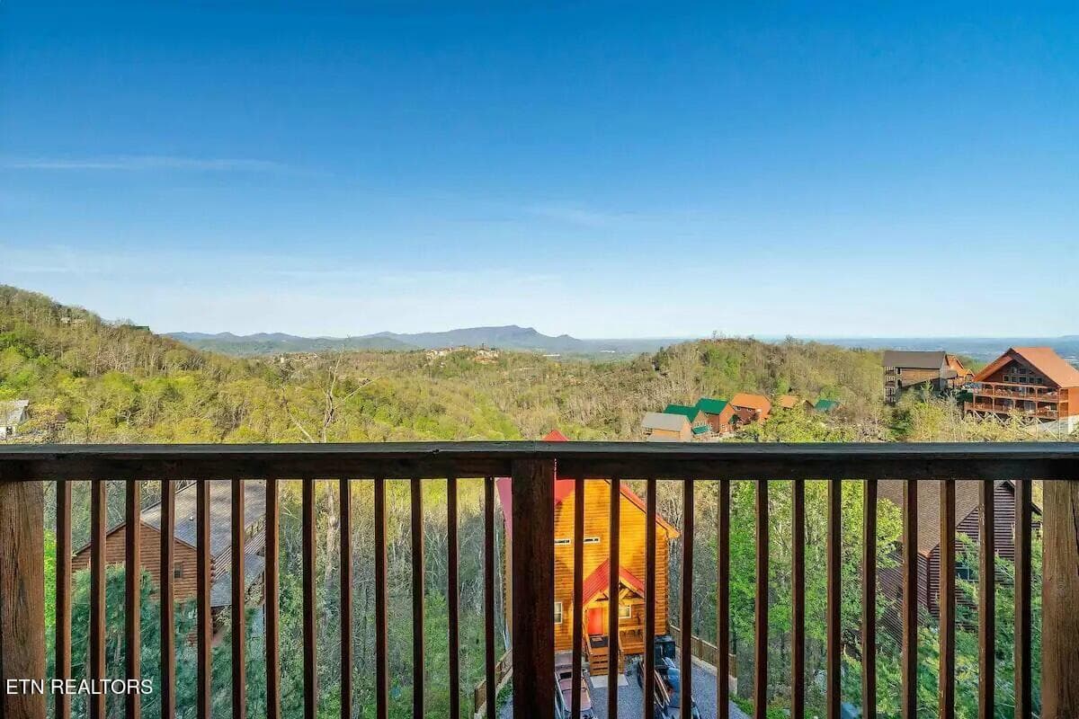 tempImage9bBy9c - 2313 Fox Berry Way, Sevierville, TN 37876, Sevierville