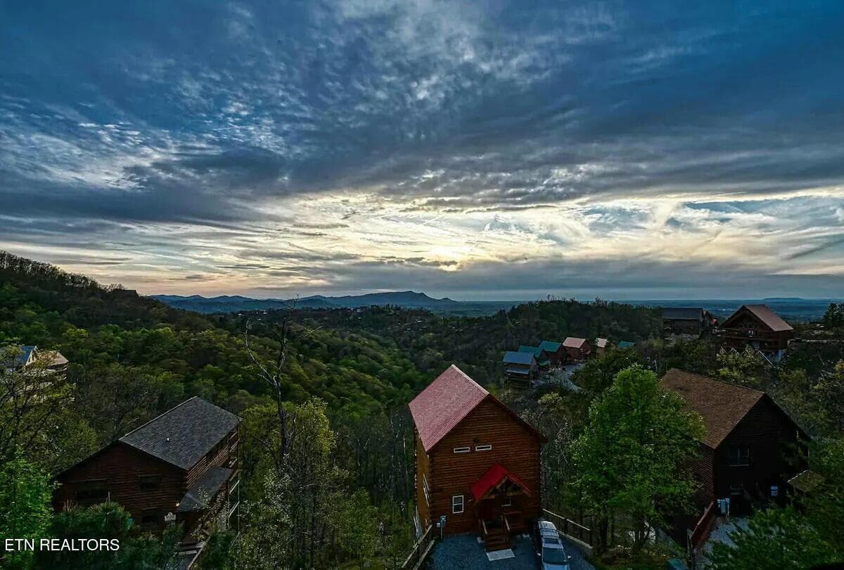 tempImagefWiGRO - 2313 Fox Berry Way, Sevierville, TN 37876, Sevierville
