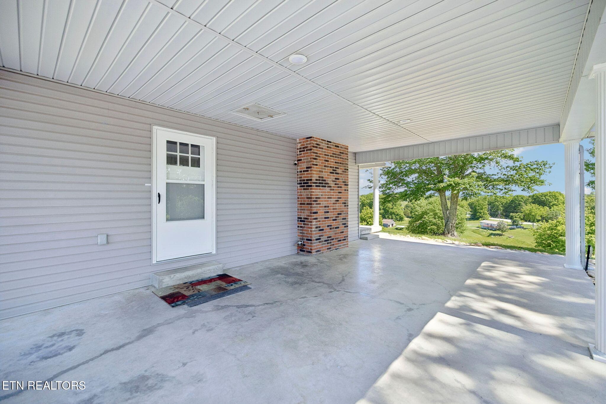4-2245 Pinecrest Rd - 001 - 2245 Pinecrest Rd, Jacksboro, TN 37757