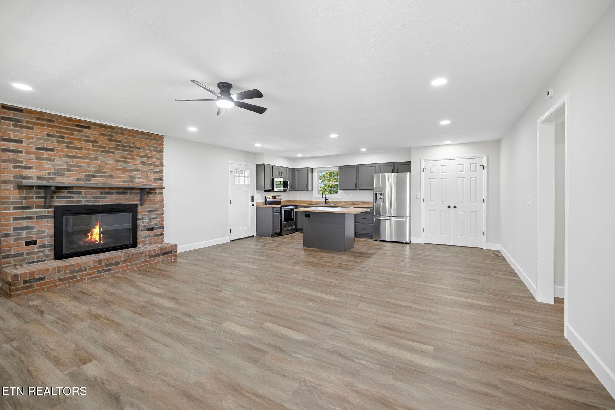 5-2245 Pinecrest Rd - 005 - 2245 Pinecrest Rd, Jacksboro, TN 37757