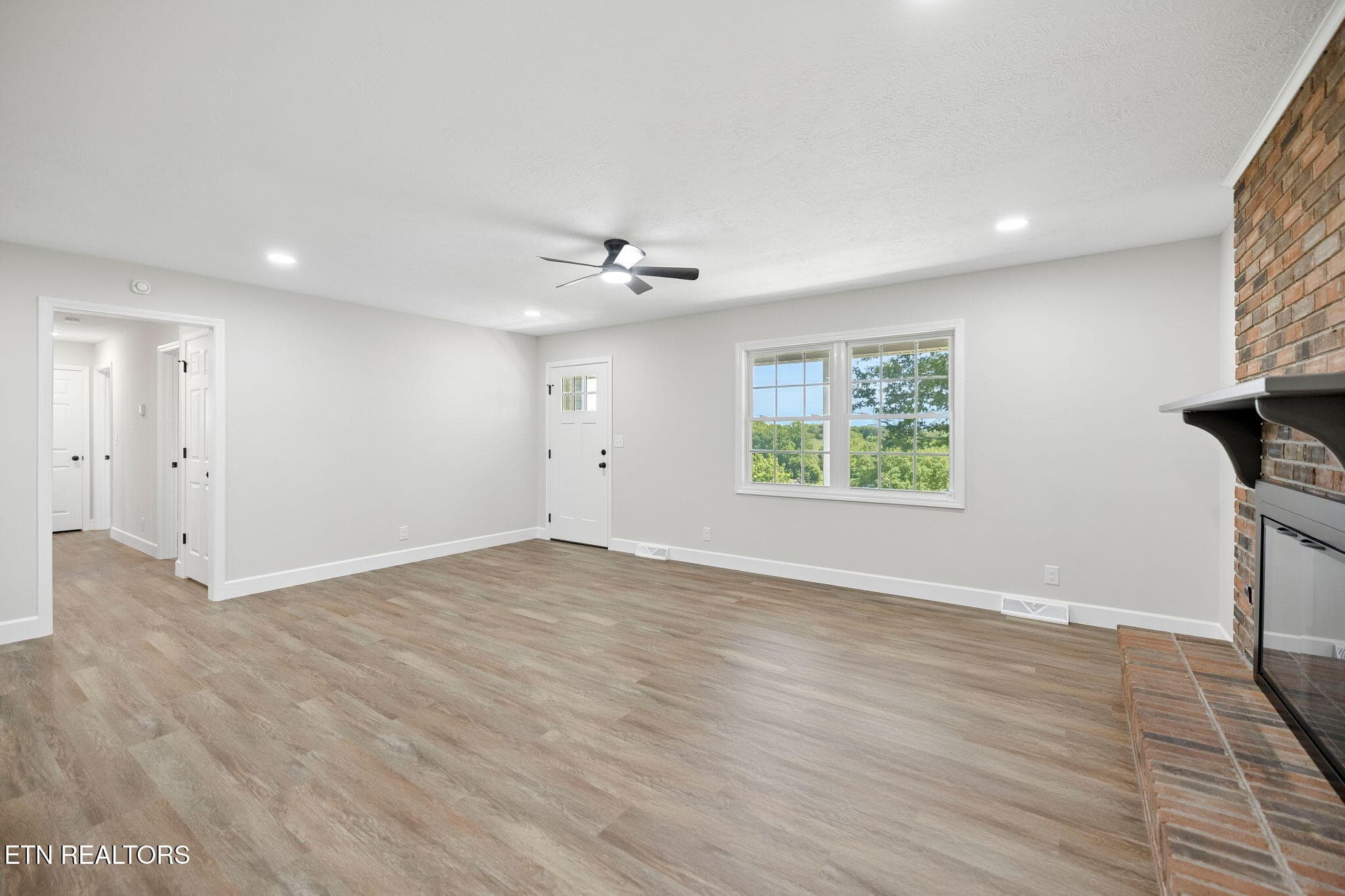 10-2245 Pinecrest Rd - 010 - 2245 Pinecrest Rd, Jacksboro, TN 37757