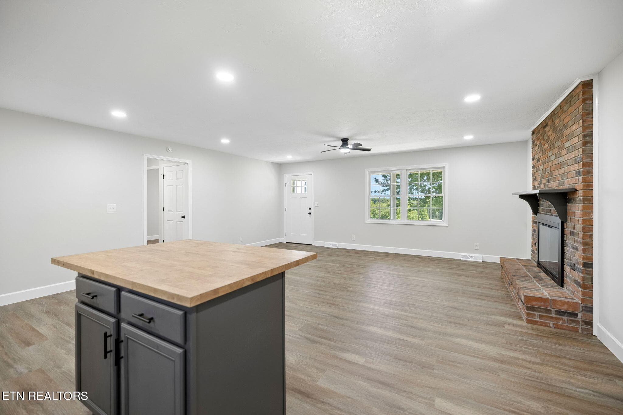 13-2245 Pinecrest Rd - 013 - 2245 Pinecrest Rd, Jacksboro, TN 37757