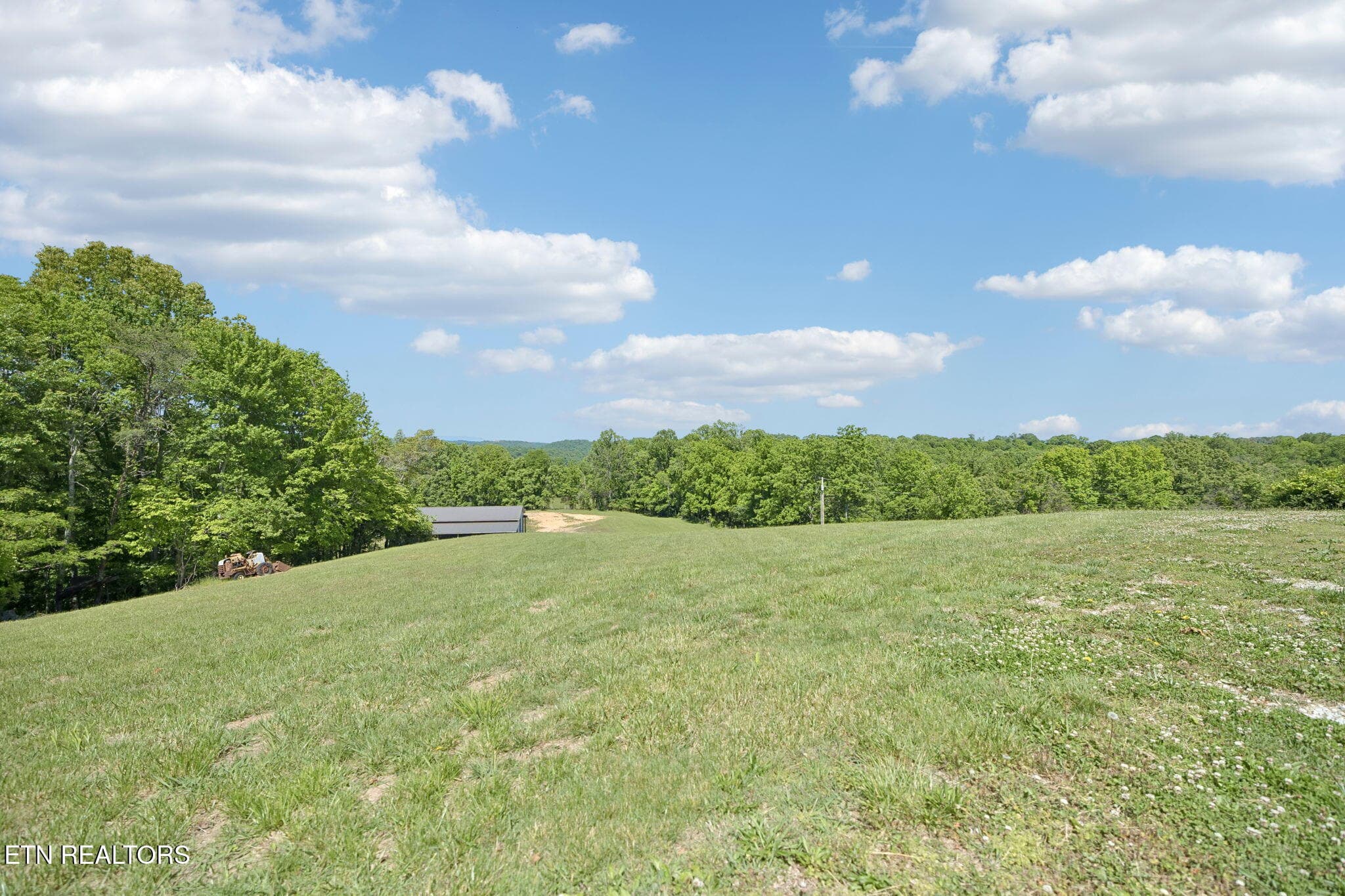 44-2245 Pinecrest Rd - 044 - 2245 Pinecrest Rd, Jacksboro, TN 37757