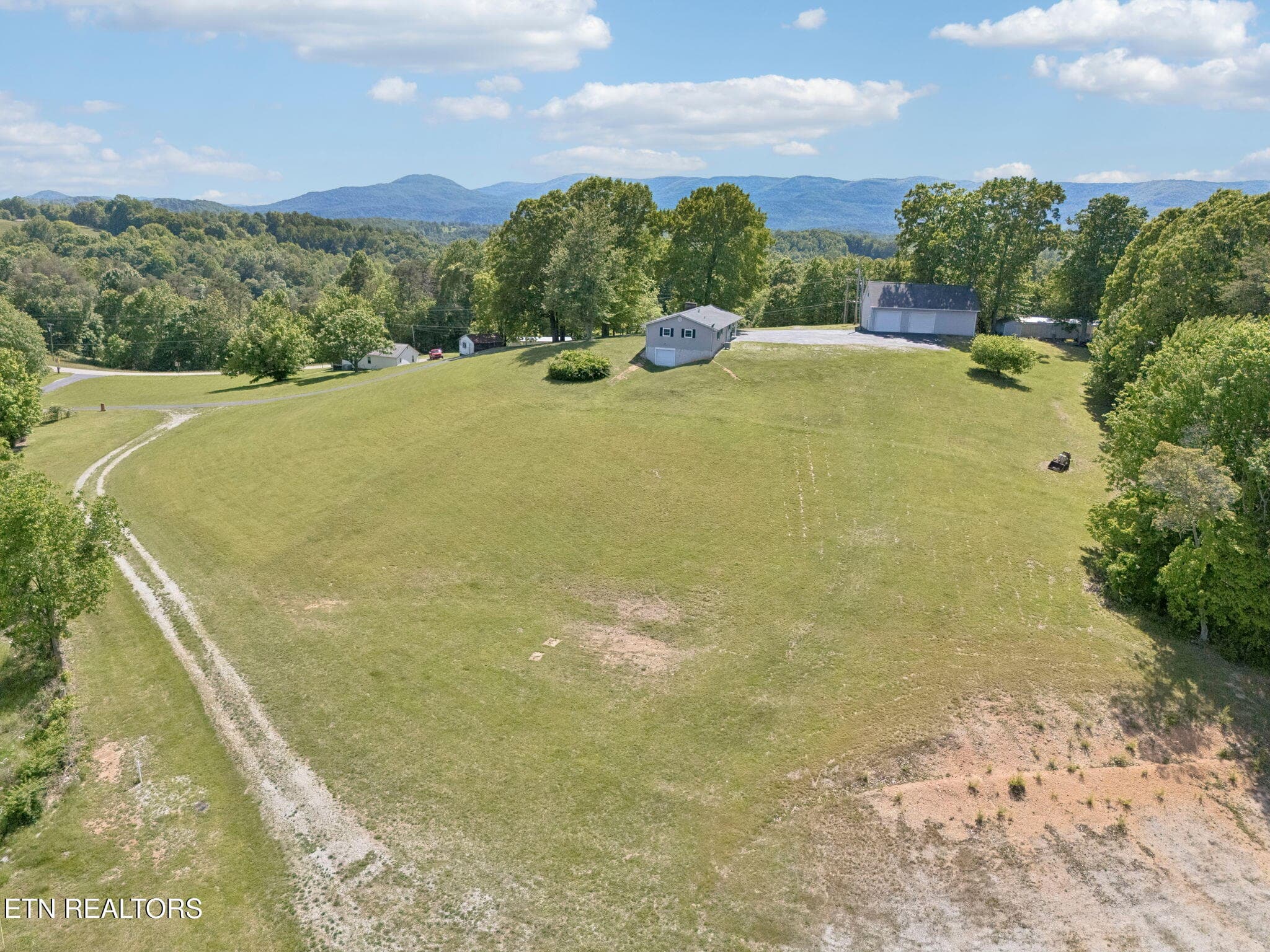 55-2245 Pinecrest Rd - 055 - 2245 Pinecrest Rd, Jacksboro, TN 37757