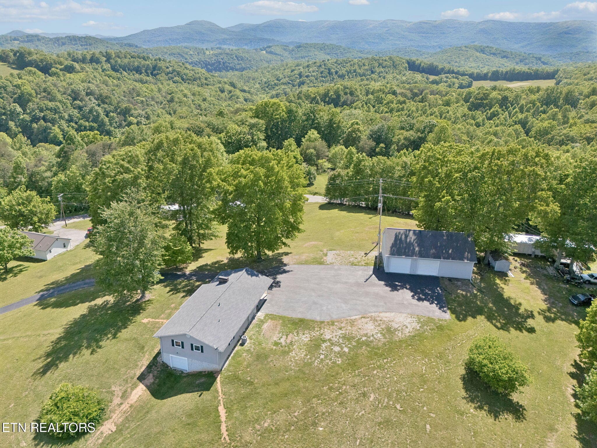 59-2245 Pinecrest Rd - 059 - 2245 Pinecrest Rd, Jacksboro, TN 37757