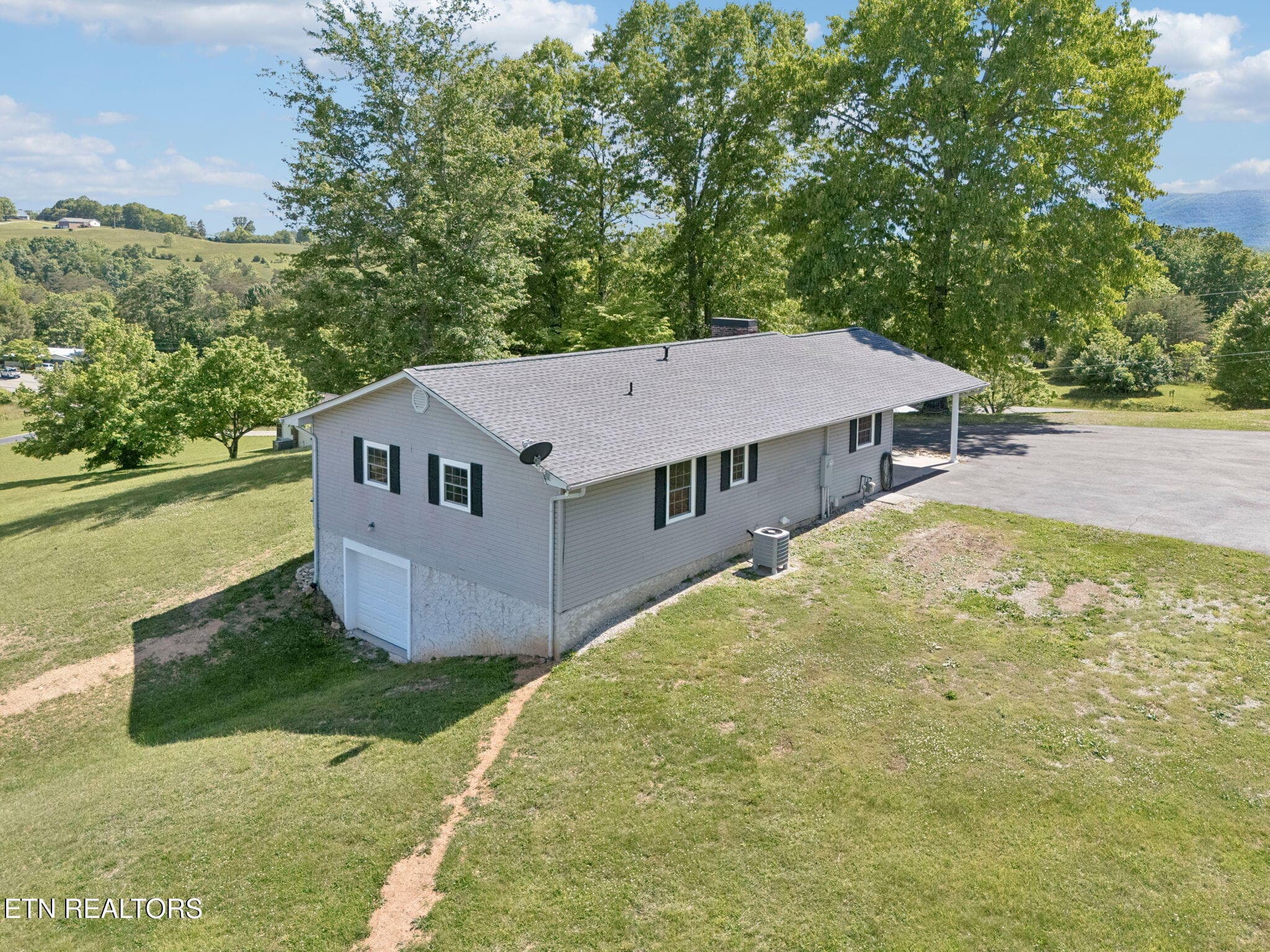 60-2245 Pinecrest Rd - 060 - 2245 Pinecrest Rd, Jacksboro, TN 37757