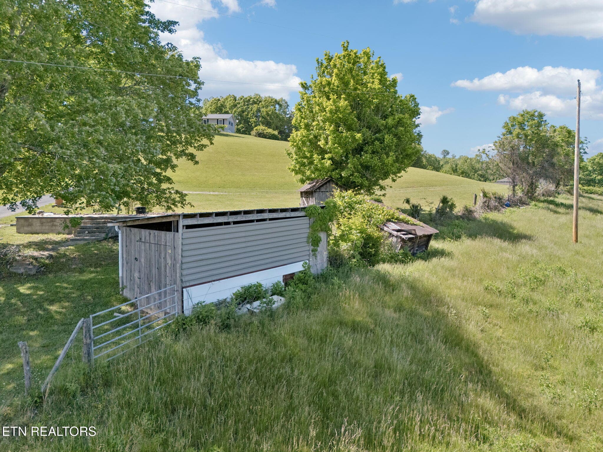71-2245 Pinecrest Rd - 071 - 2245 Pinecrest Rd, Jacksboro, TN 37757