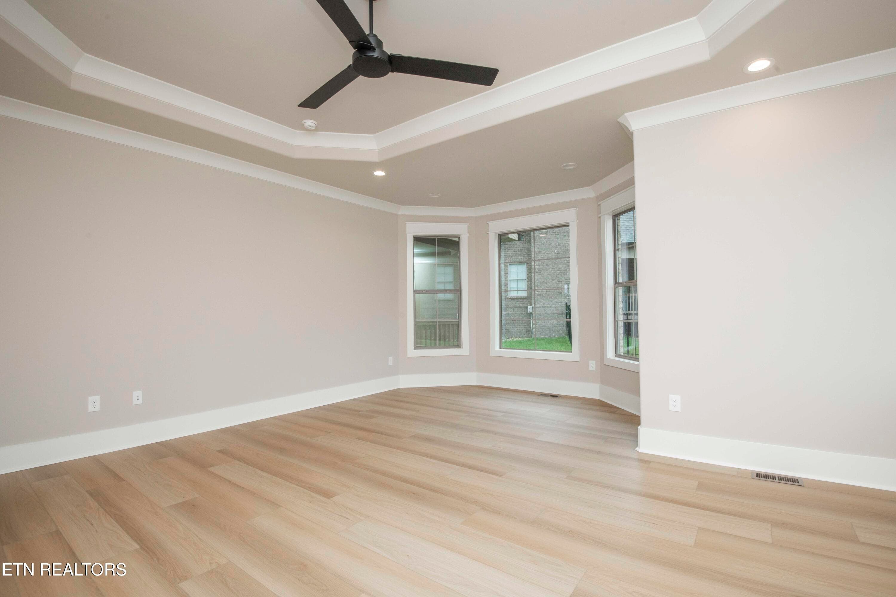master bed 1_1 - 722 Eaglehorne Lane, Knoxville, TN 37909, Knoxville