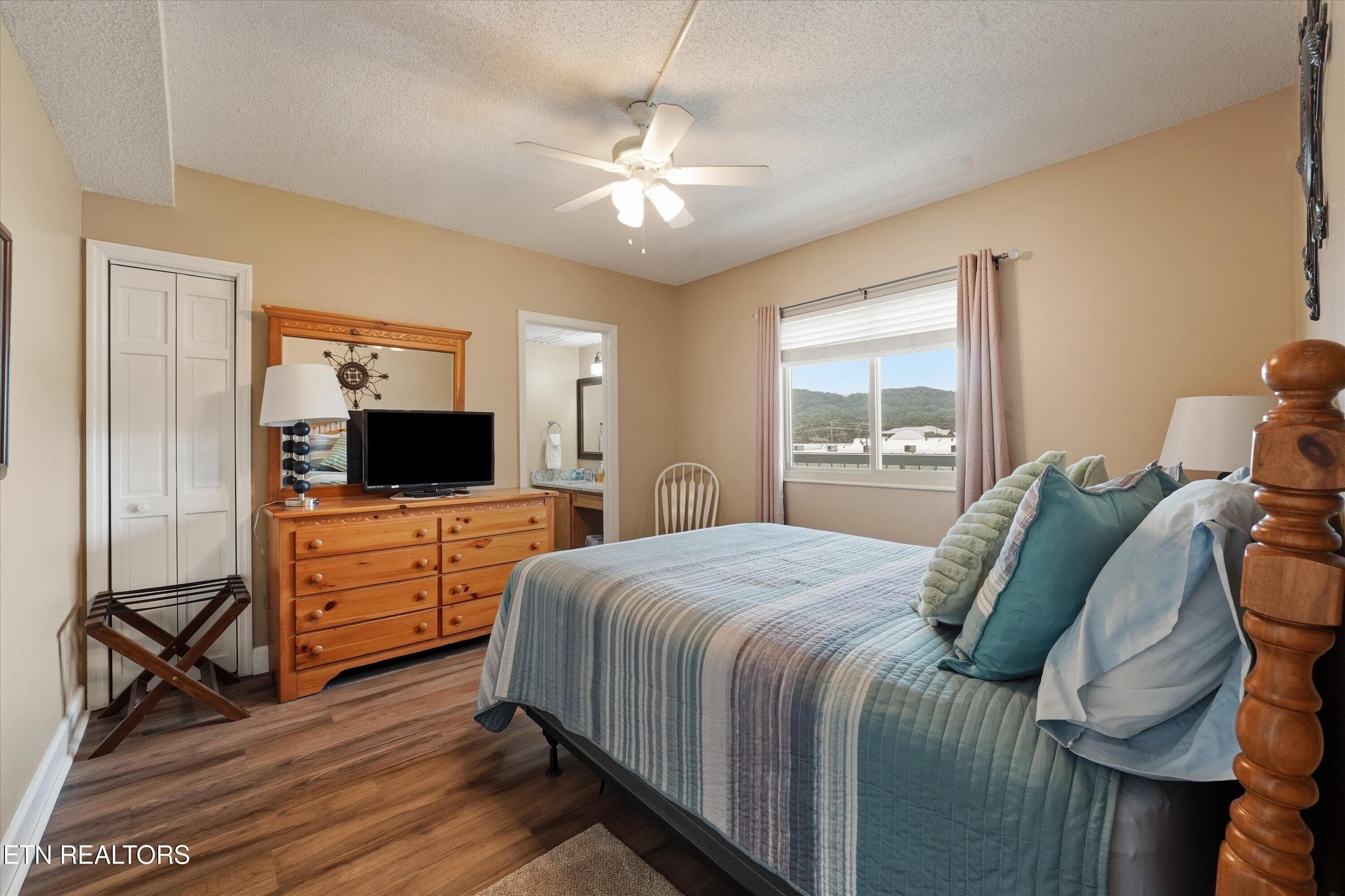 15-3215 N River Rd Unit 502 03 - 3215 N River Rd 502, Pigeon Forge, TN 37863, Pigeon Forge