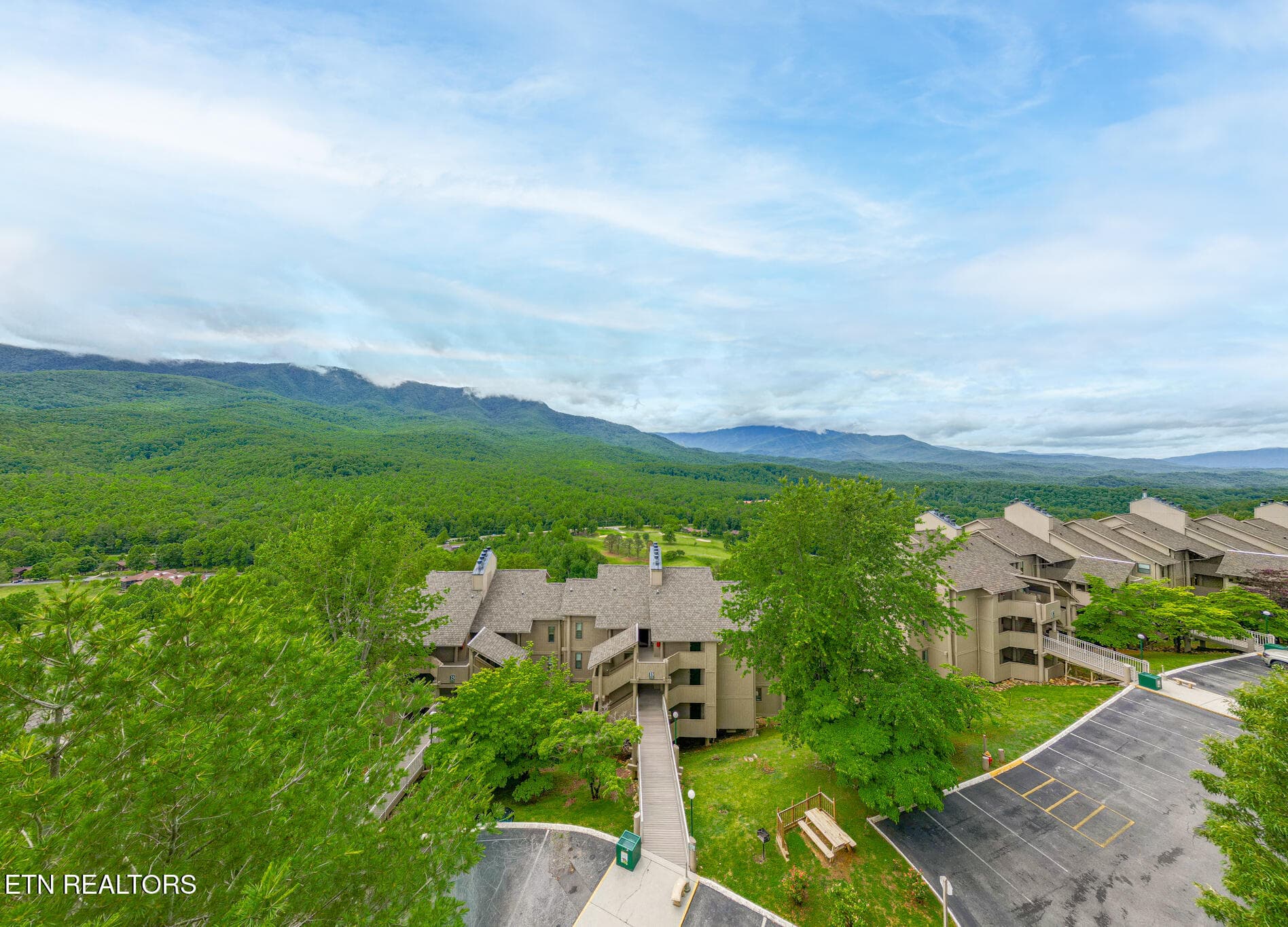 3710 Weber Rd UNIT 201-B, Gatlinburg, TN 37738