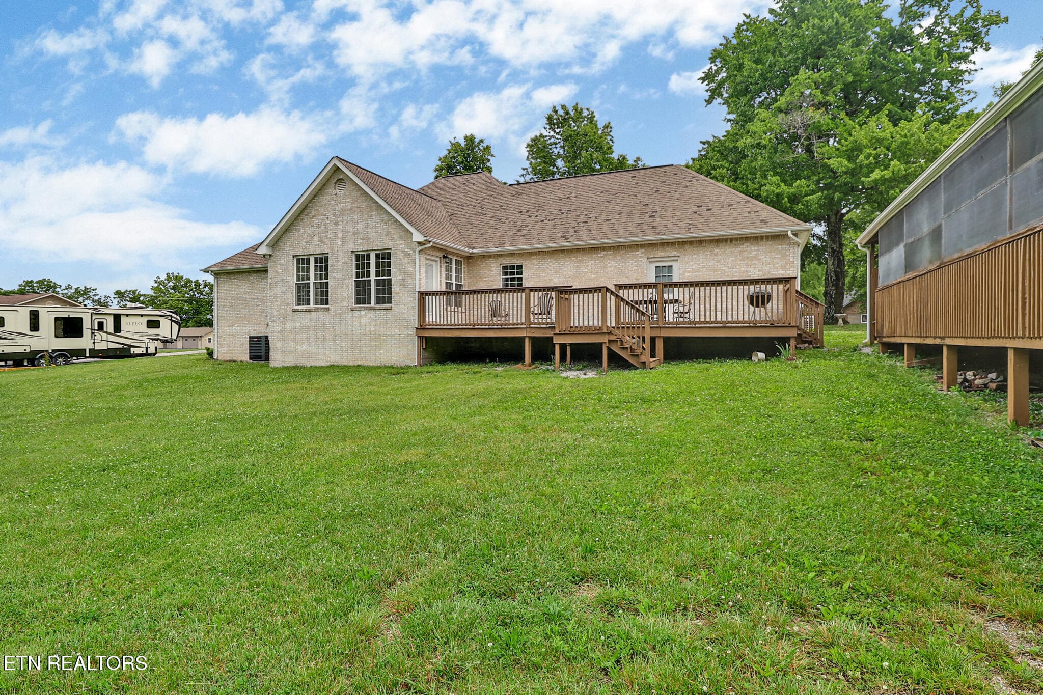 n44a8273-n44a8277 - 809 Buffalo Tr, Clarkrange, TN 38553, Clarkrange