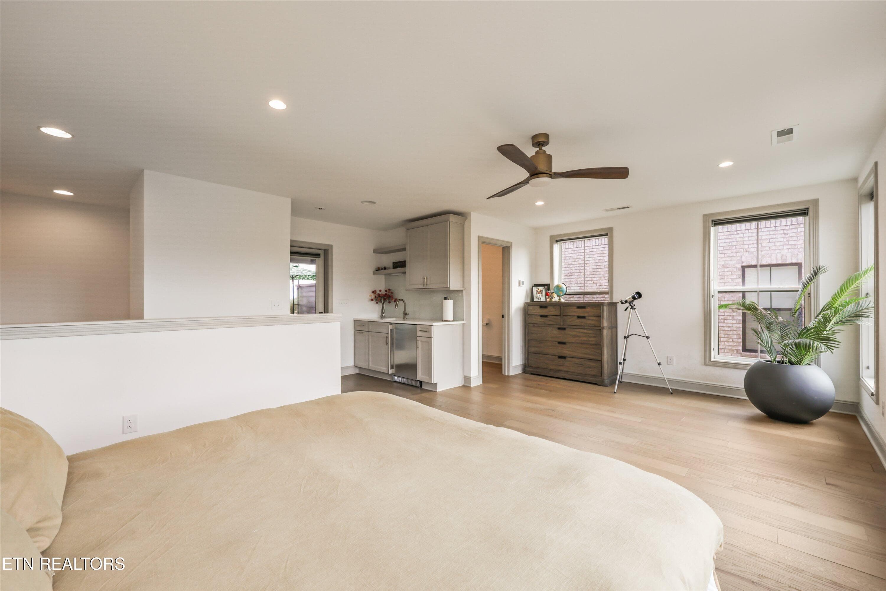 Top Level Loft - 9456 Horizon Drive, Knoxville, TN 37922, Knoxville