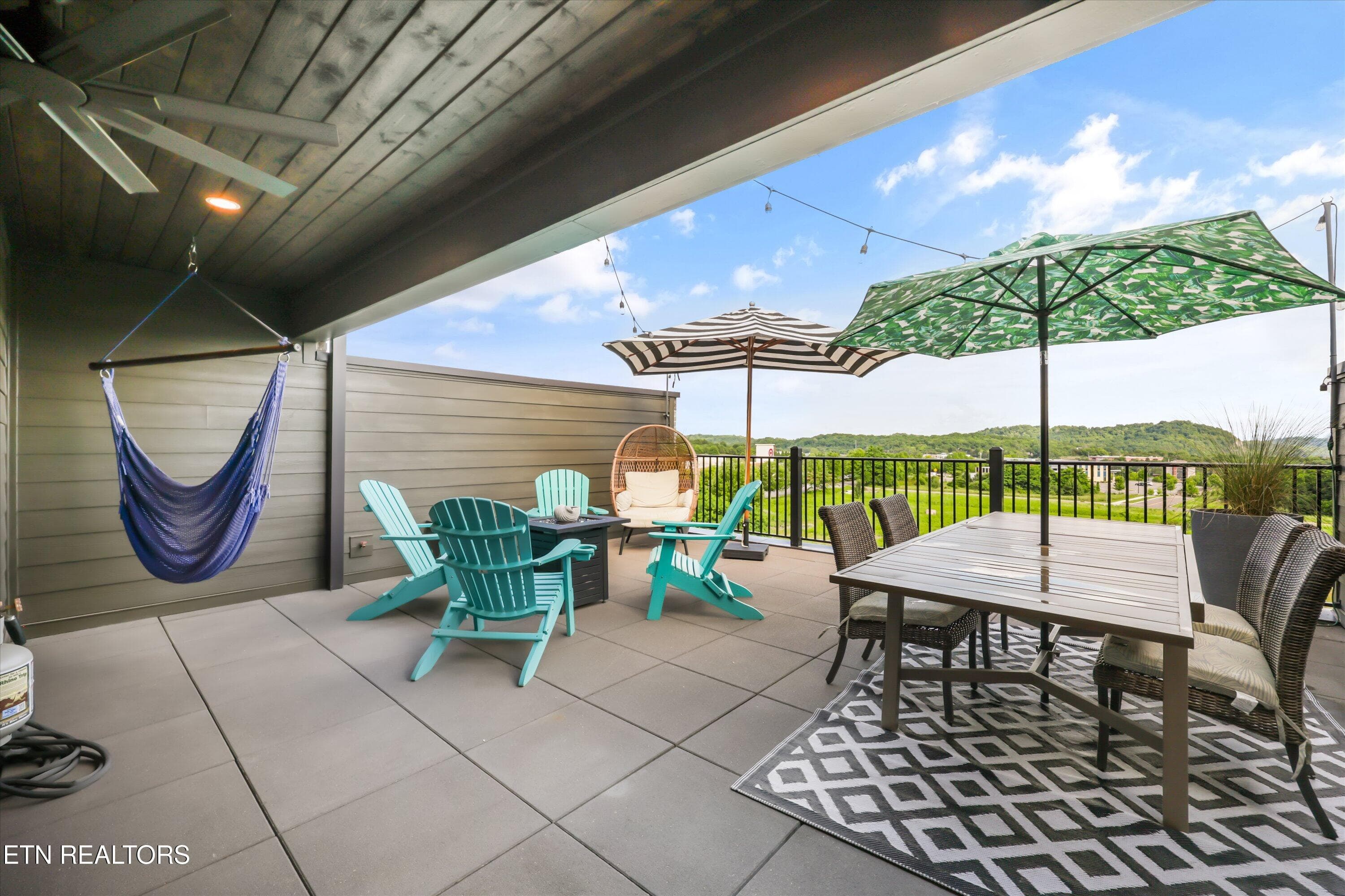Private Rooftop - 9456 Horizon Drive, Knoxville, TN 37922, Knoxville