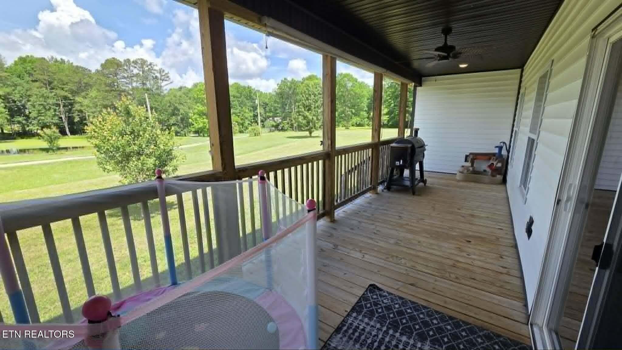 537ecdcf-6fd7-4fcb-b0e4-c29027b6a117 - 106 Maca Ridge Circle, Clarkrange, TN 38553, Clarkrange