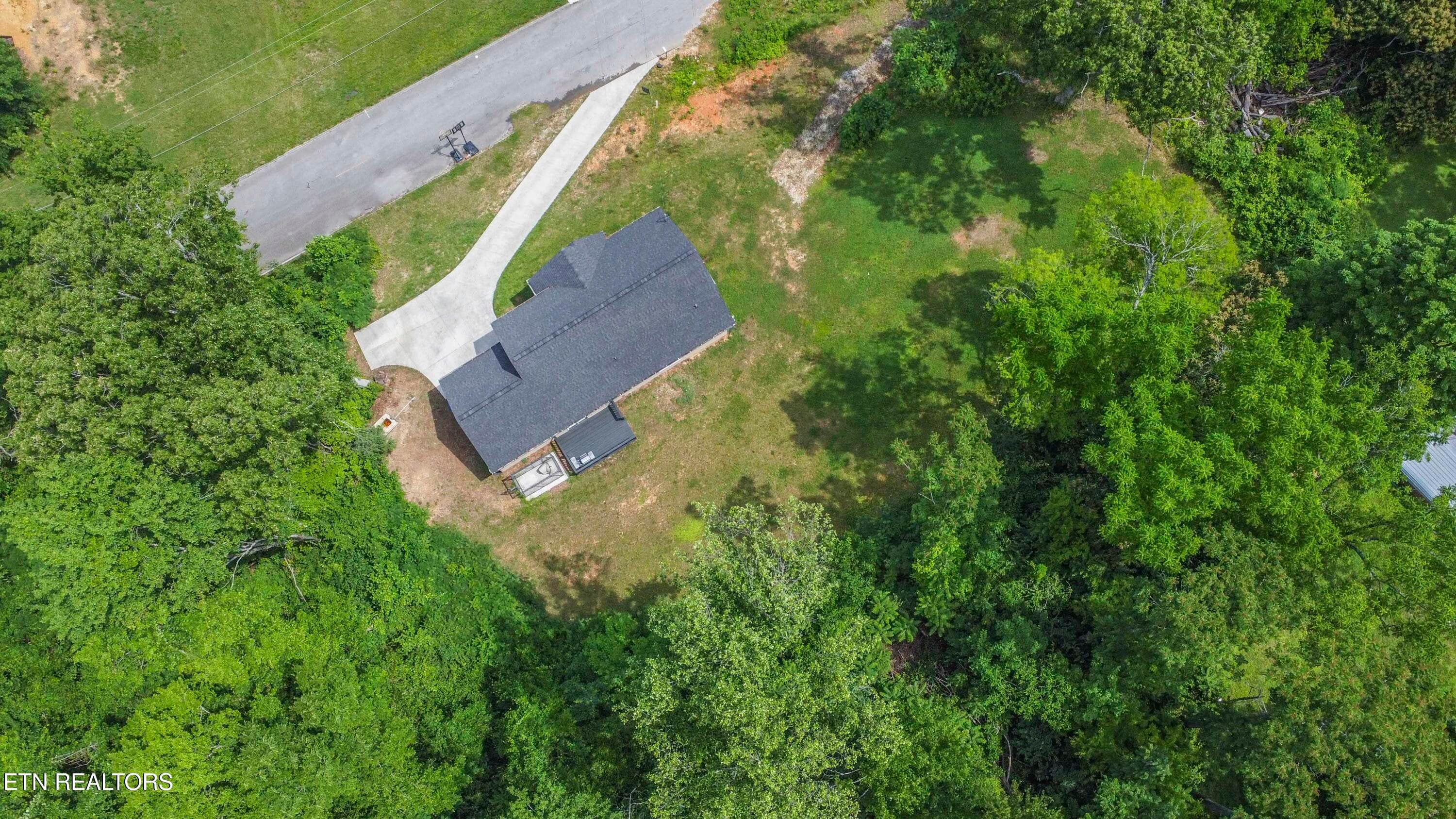 drone_1 - 524 Westbury Drive, Clinton, TN 37716