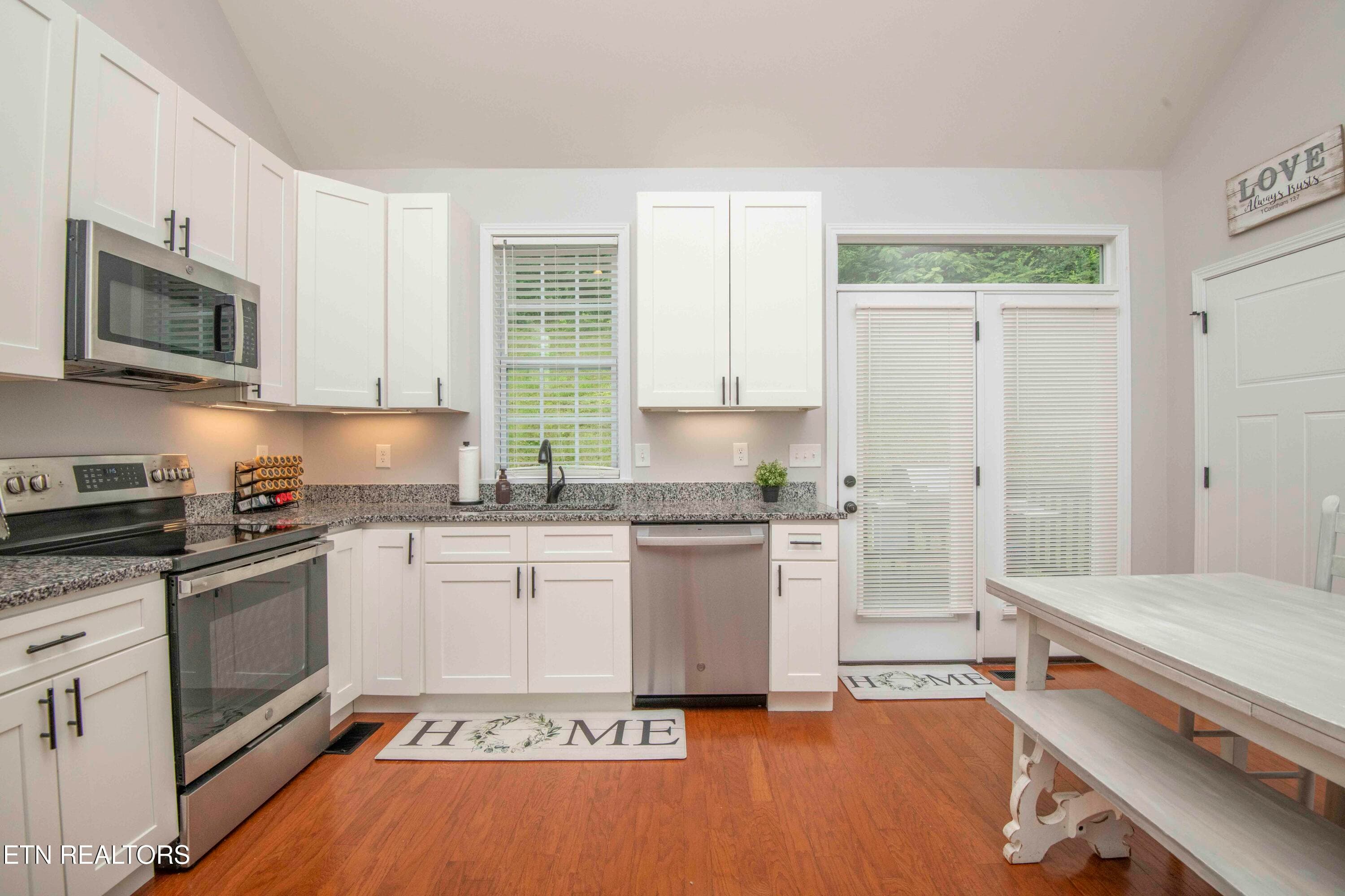 kitchen 7_1 - 524 Westbury Drive, Clinton, TN 37716