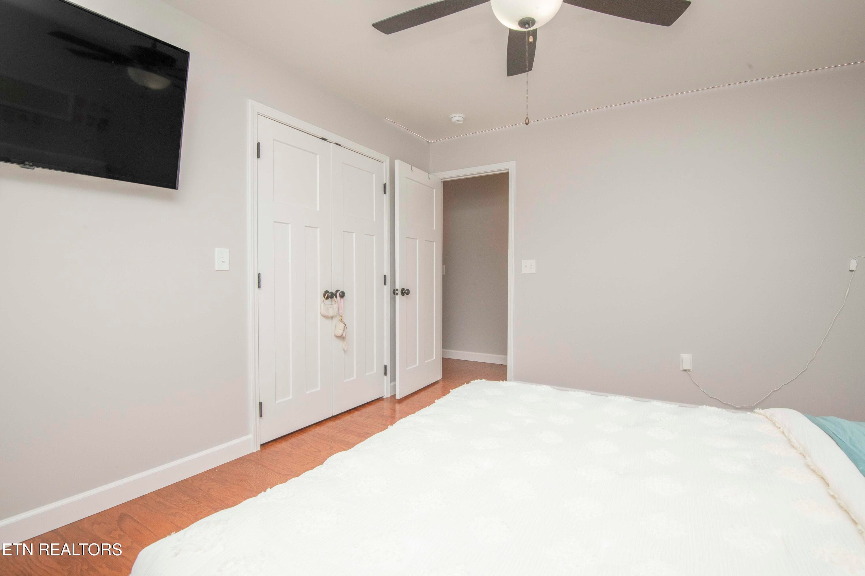 second bed_1 - 524 Westbury Drive, Clinton, TN 37716