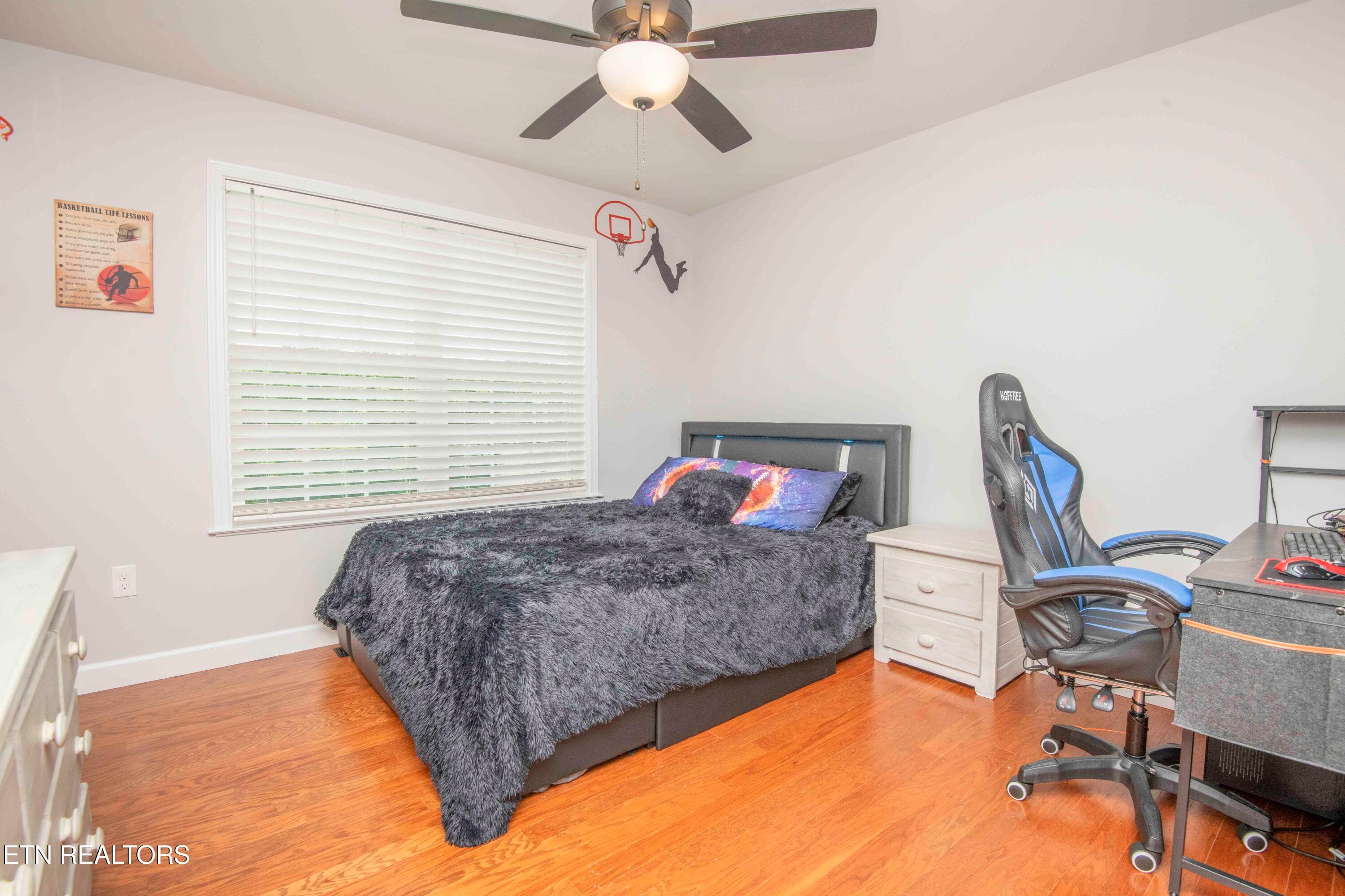 third bed 2_1 - 524 Westbury Drive, Clinton, TN 37716