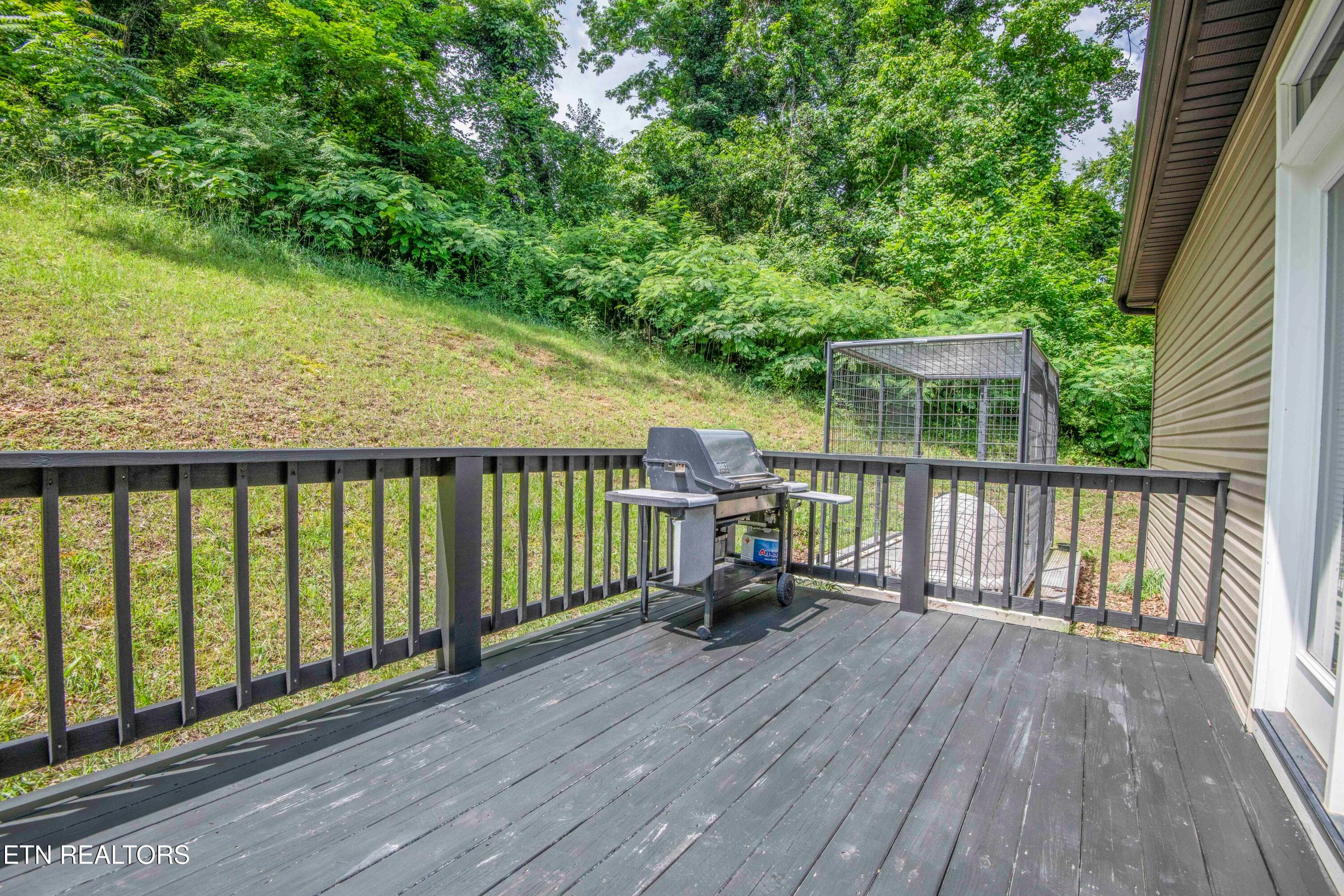 yard 8_1 - 524 Westbury Drive, Clinton, TN 37716