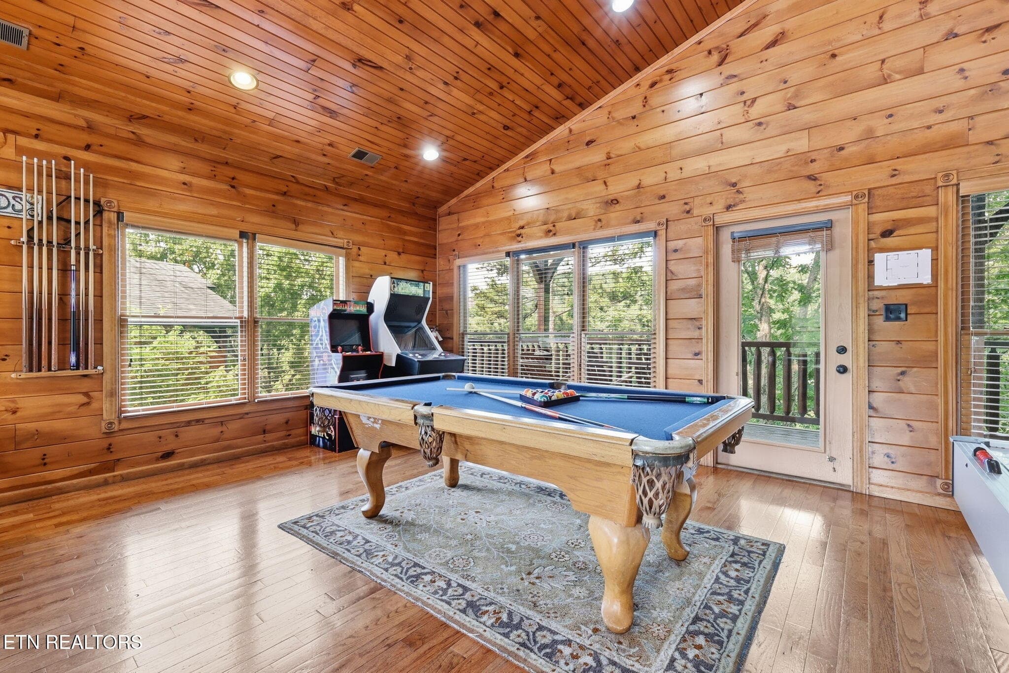 35-web-or-mls-3F1A4899 - 826 Great Smoky Way, Gatlinburg, TN 37738, Gatlinburg