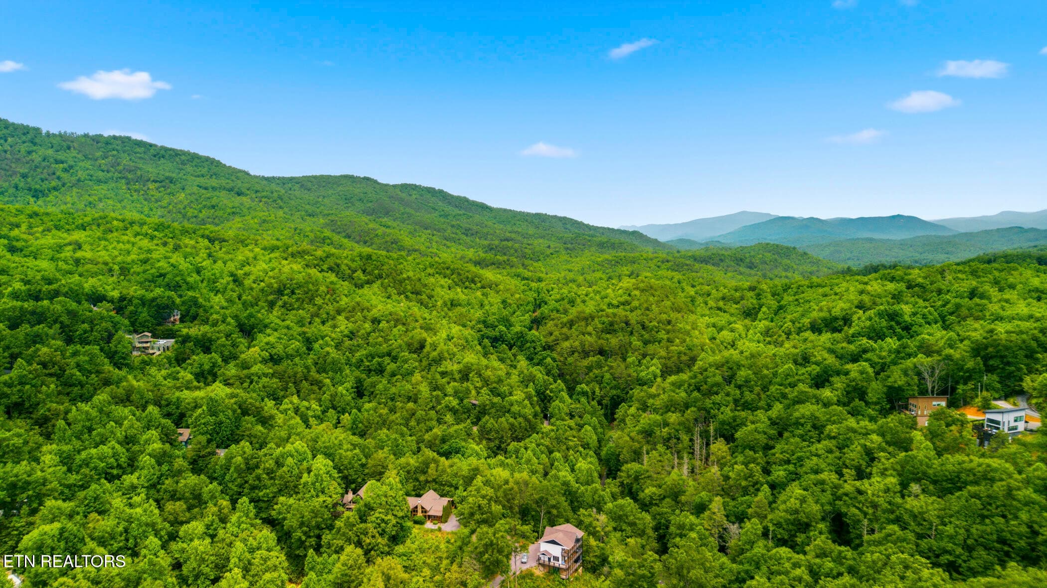 dji_20260529135230_0458_d - 817 Sunshine Tr, Gatlinburg, TN 37738, Gatlinburg