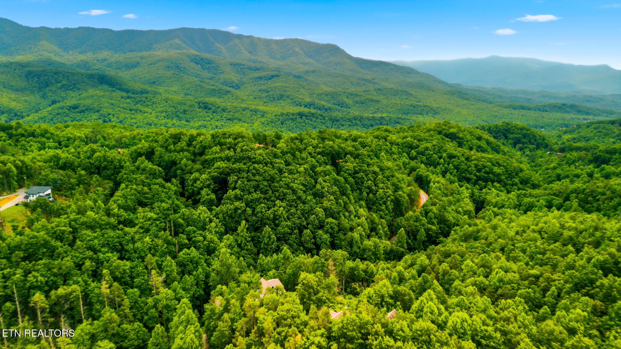 dji_20260529135310_0461_d - 817 Sunshine Tr, Gatlinburg, TN 37738, Gatlinburg