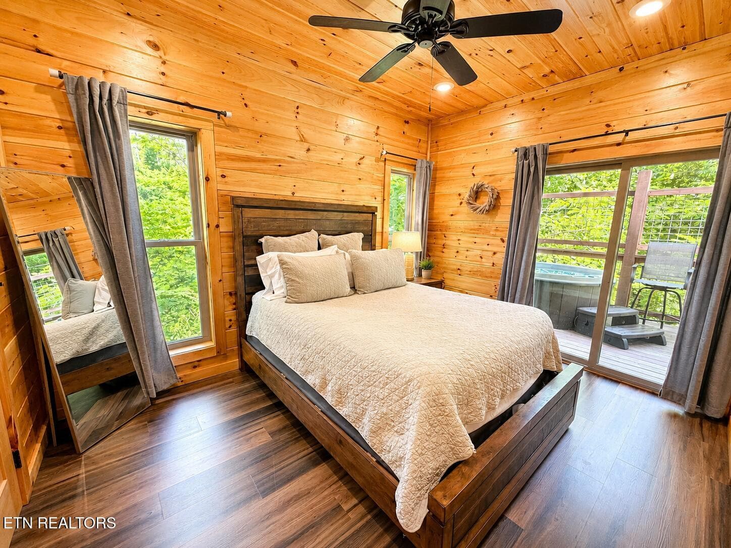 16 - 862 Crest View Drive, Gatlinburg, TN 37738, Gatlinburg
