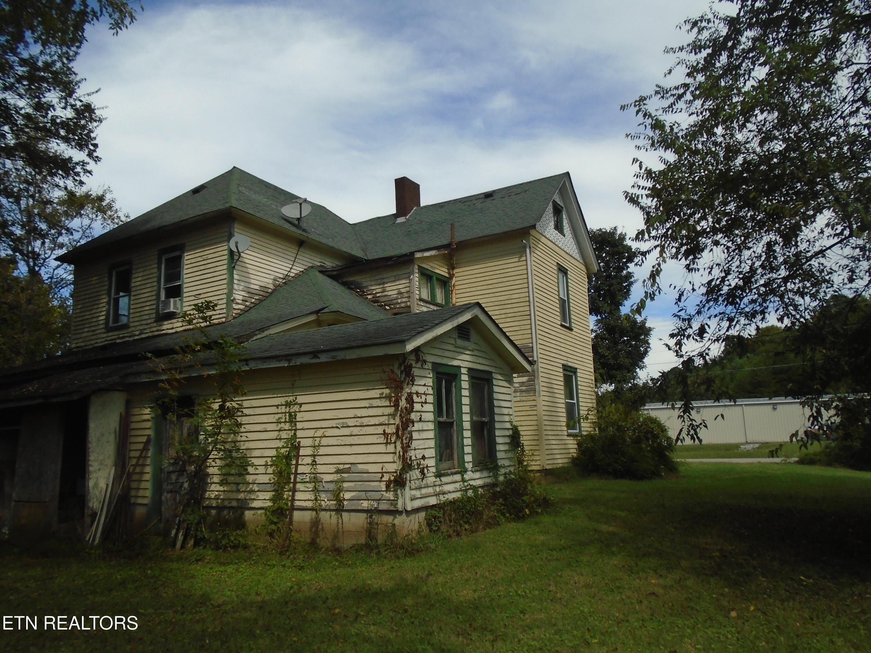 DSC00630 - 212 Dunlap Hollow Rd, Friendsville, TN 37737, Friendsville