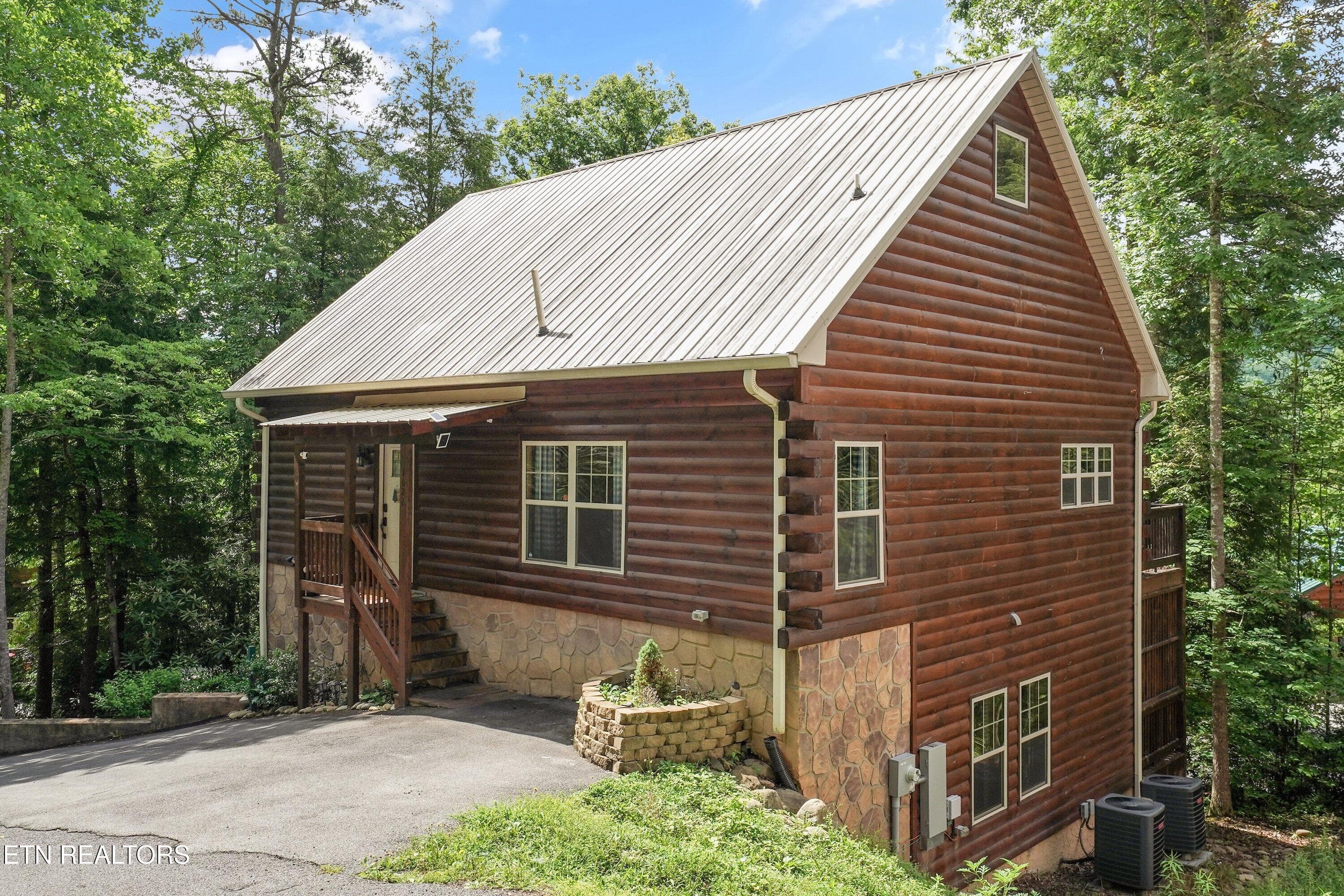1622 Misty Holw Wy7 - 1622 Misty Hollow Way, Gatlinburg, TN 37738, Gatlinburg