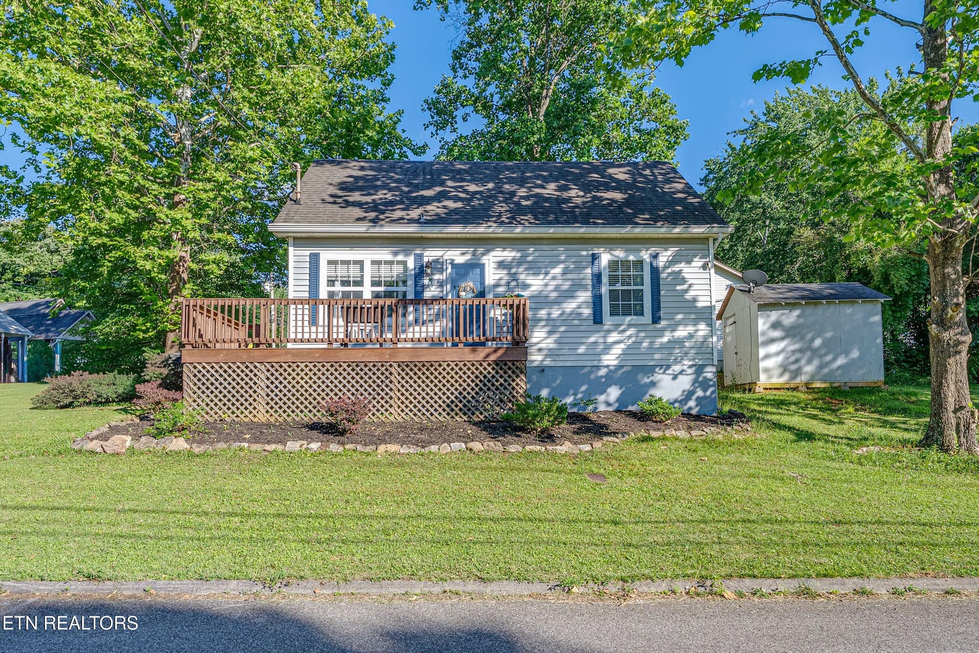 1513 Rhododendron Court, Knoxville, TN 37931