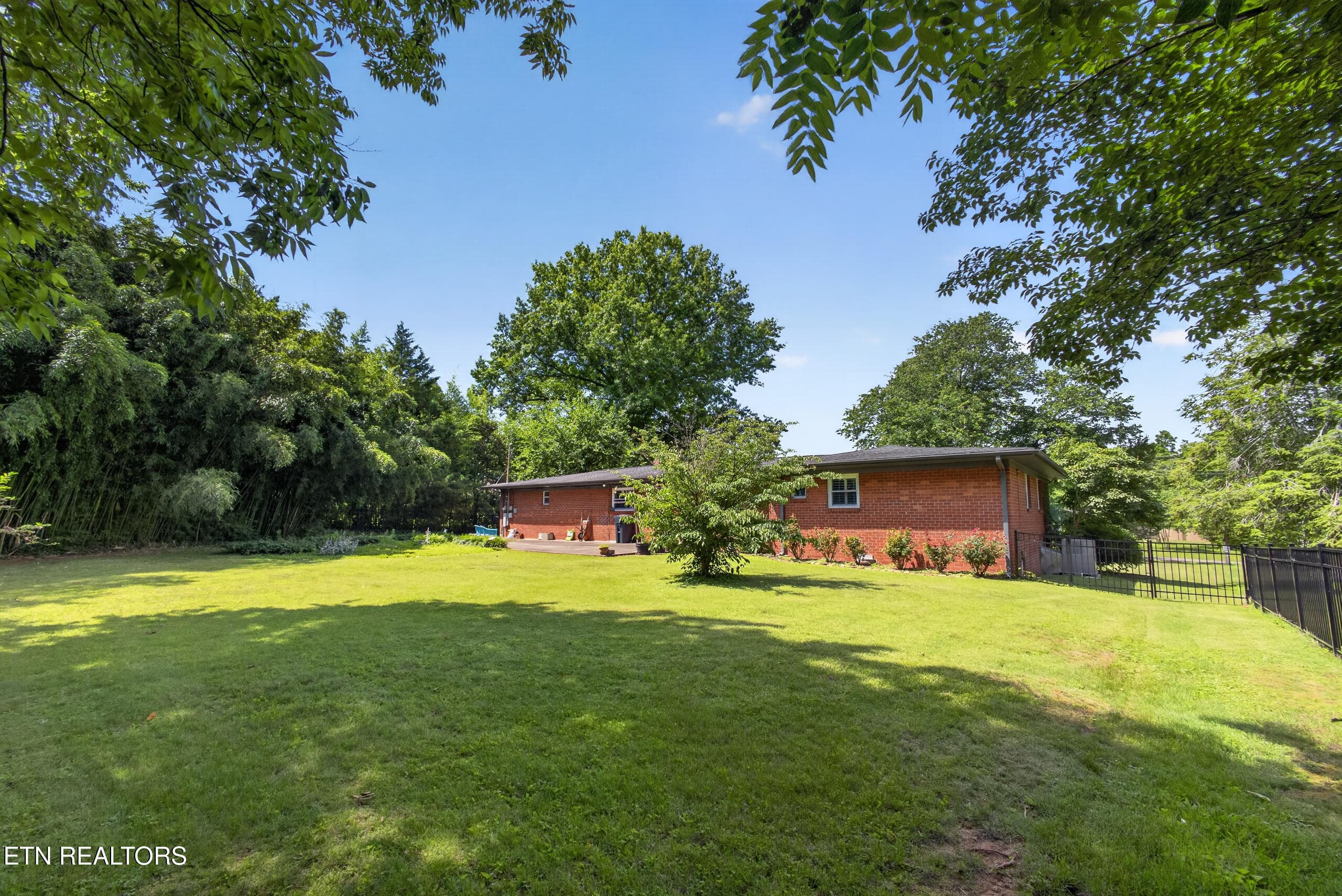 6810 Dorchester-31 - 6810 Dorchester Drive, Knoxville, TN 37909, Knoxville