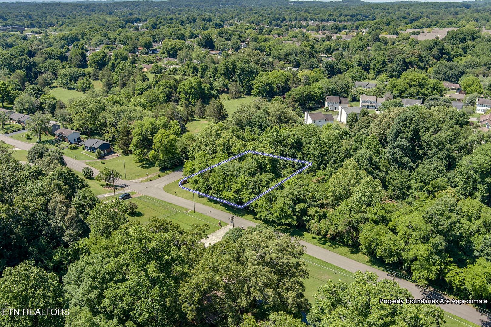 10_WilkesboroLane_5804_Birdseye_S-SW - 0 Wilkesboro Lane, Knoxville, TN 37912, Knoxville