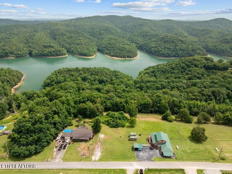 gedwill use 12 - 976 Livingston Boat Dock Rd, Allons, TN 38541