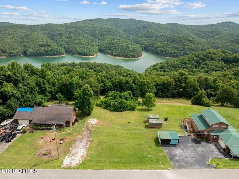 gedwill use 14 - 976 Livingston Boat Dock Rd, Allons, TN 38541